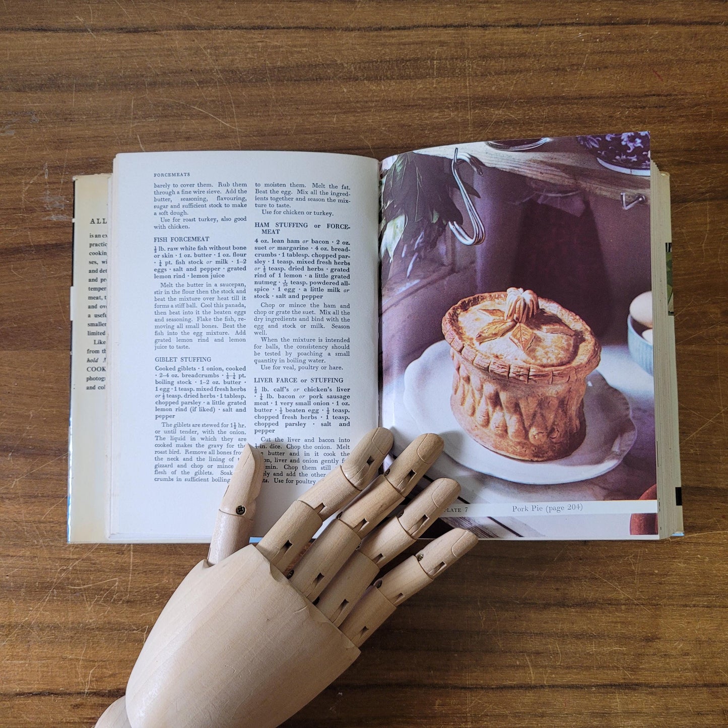 Mrs Beeton's All About Cookery (Hardback, 1961)