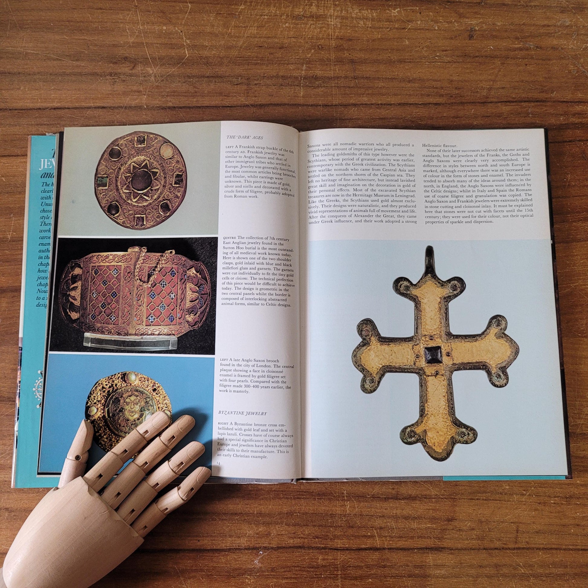 The Pleasure of Jewelry and Gemstones, by Joseph Sataloft & Alison Richards (Hardback, 1975)