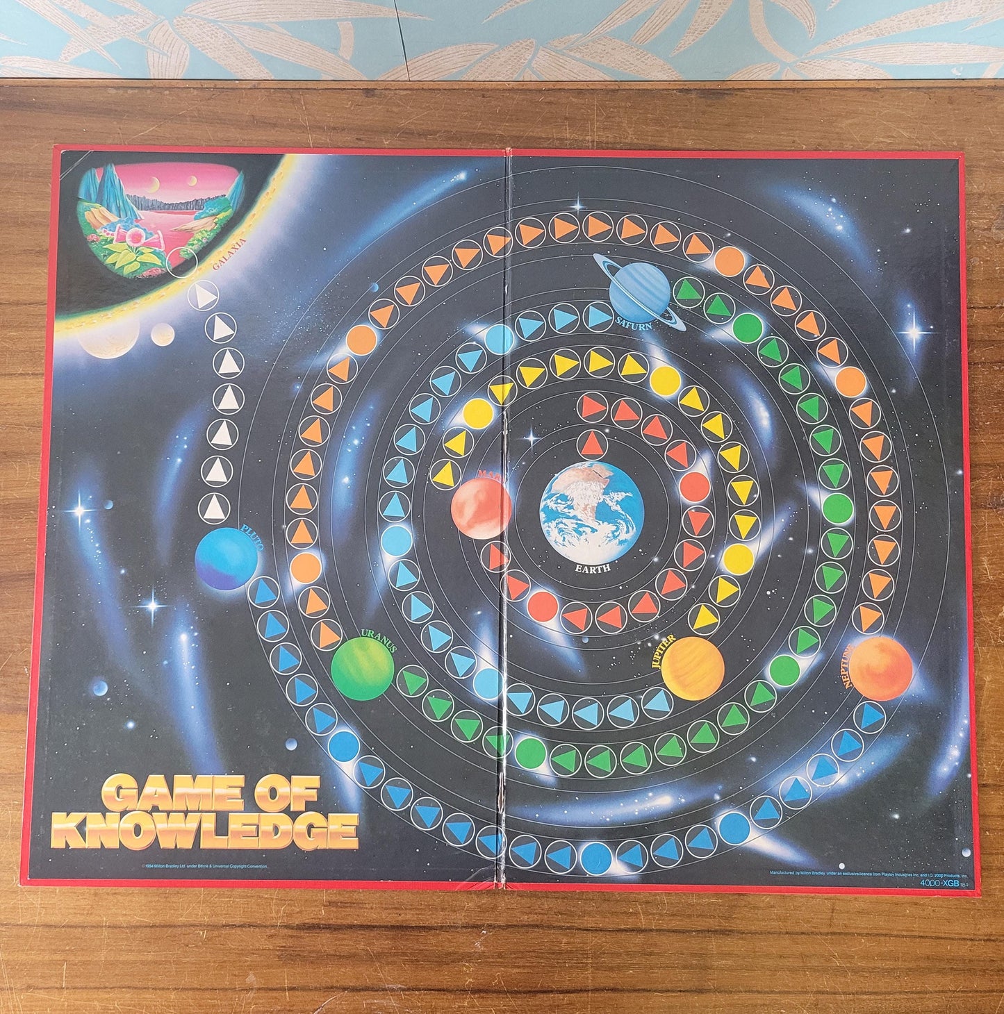 1984 MB Games Game of Knowledge Revised Edition trivia board game