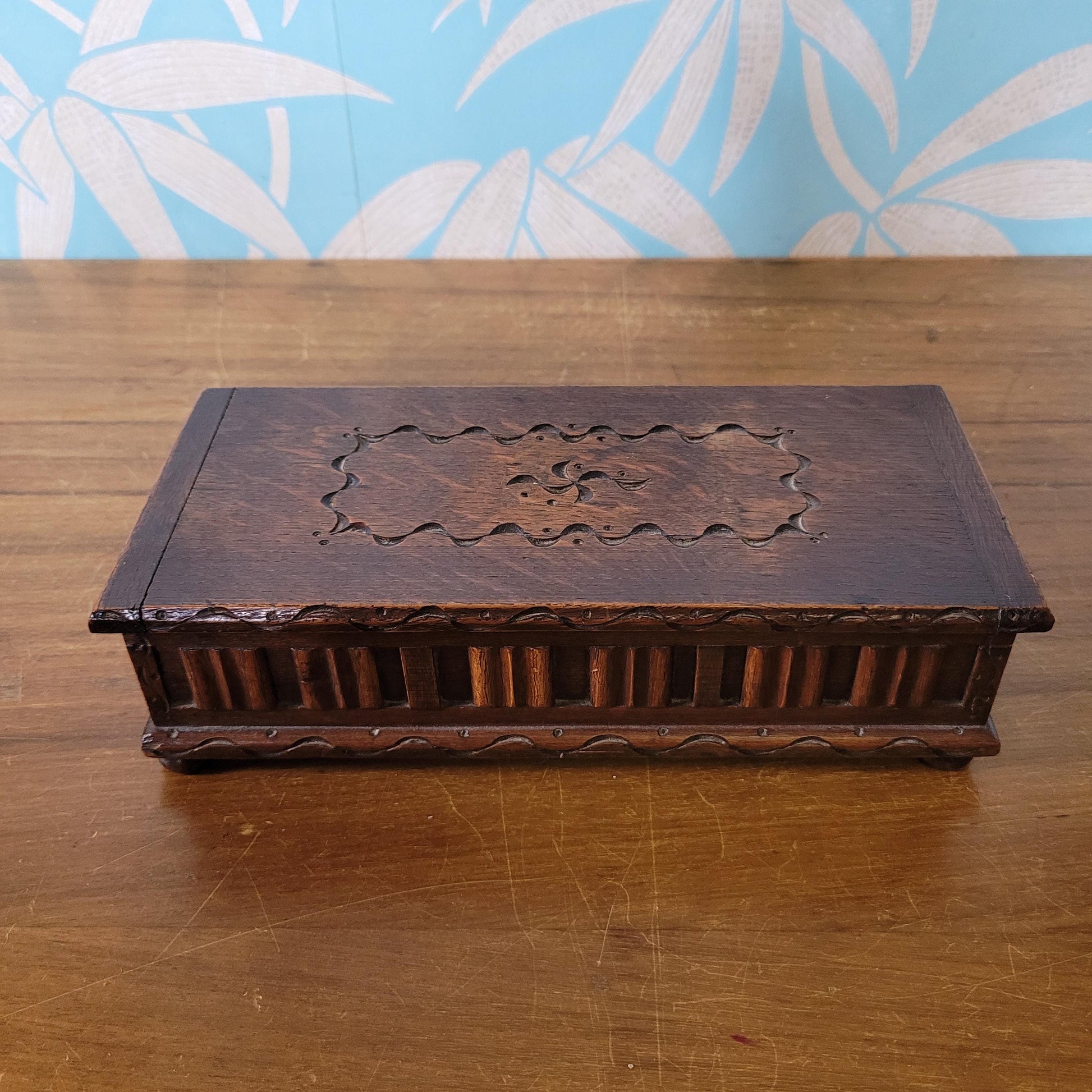 Vintage Tallent of Old Bond Street (?) musical wooden cigarette box