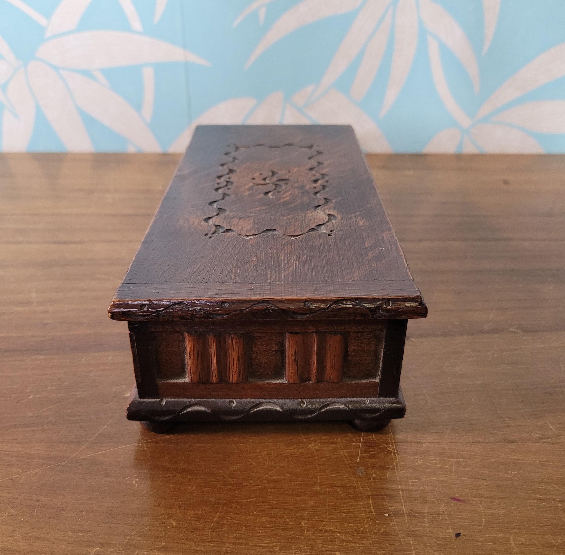 Vintage Tallent of Old Bond Street (?) musical wooden cigarette box