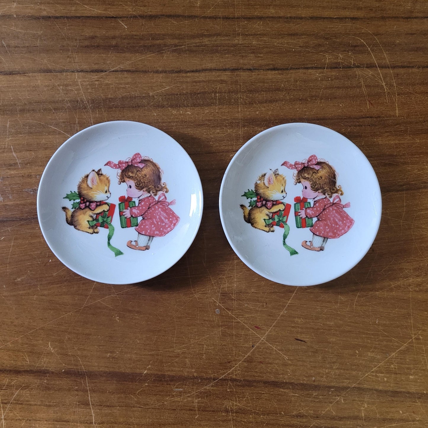 1980s Avon cutesy Christmas decorative plates (choose from 3 designs)