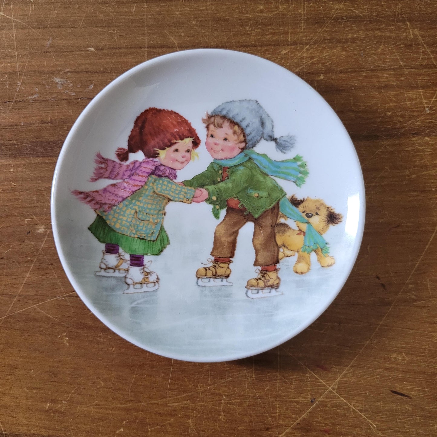 1980s Avon cutesy Christmas decorative plates (choose from 3 designs)