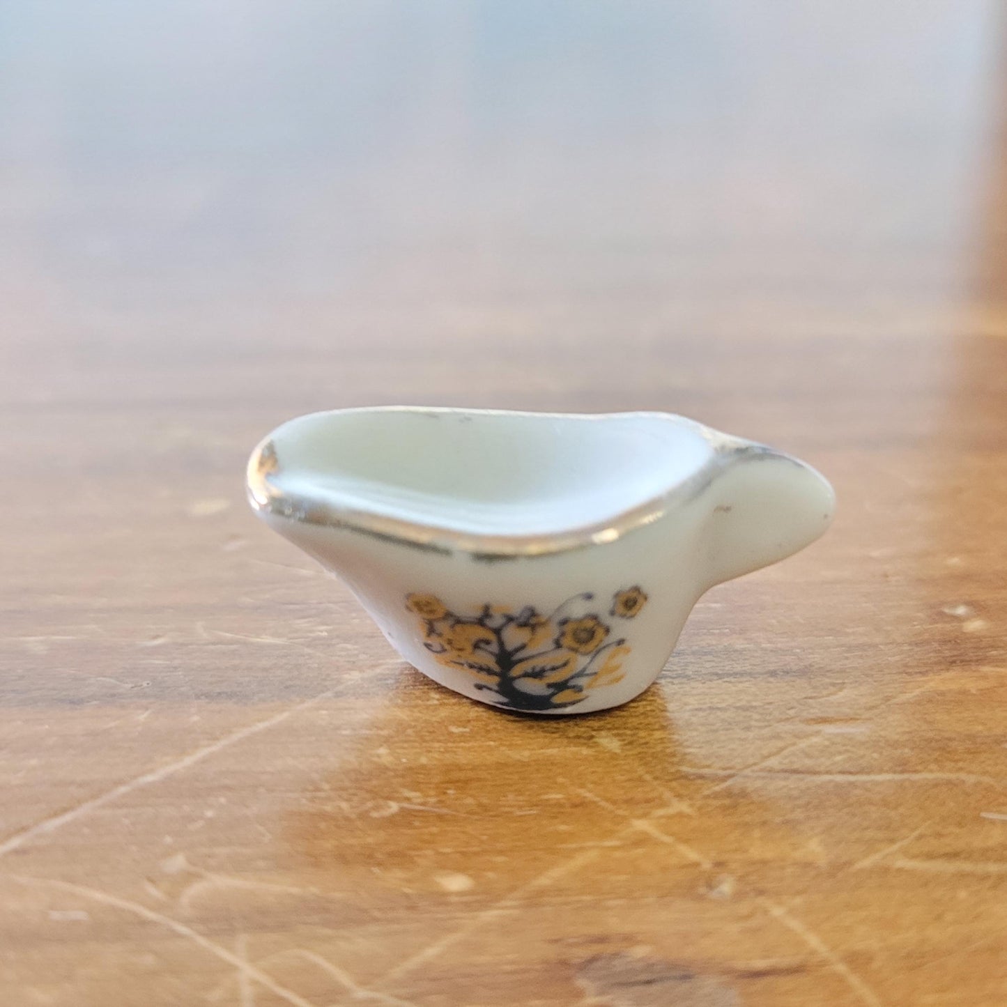 Selection of vintage doll's house miniature crockery