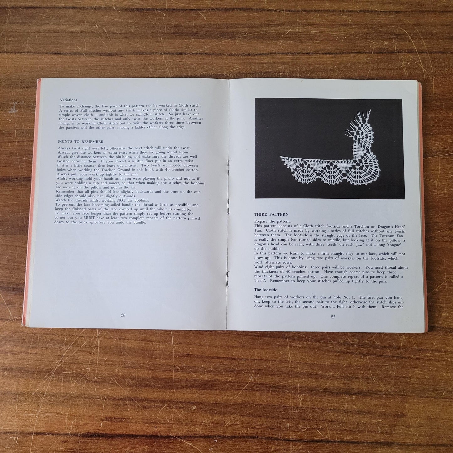 Teach Yourself Torchon Lace (work cards used, but complete), by Eunice Arnold (Softback, 1979)