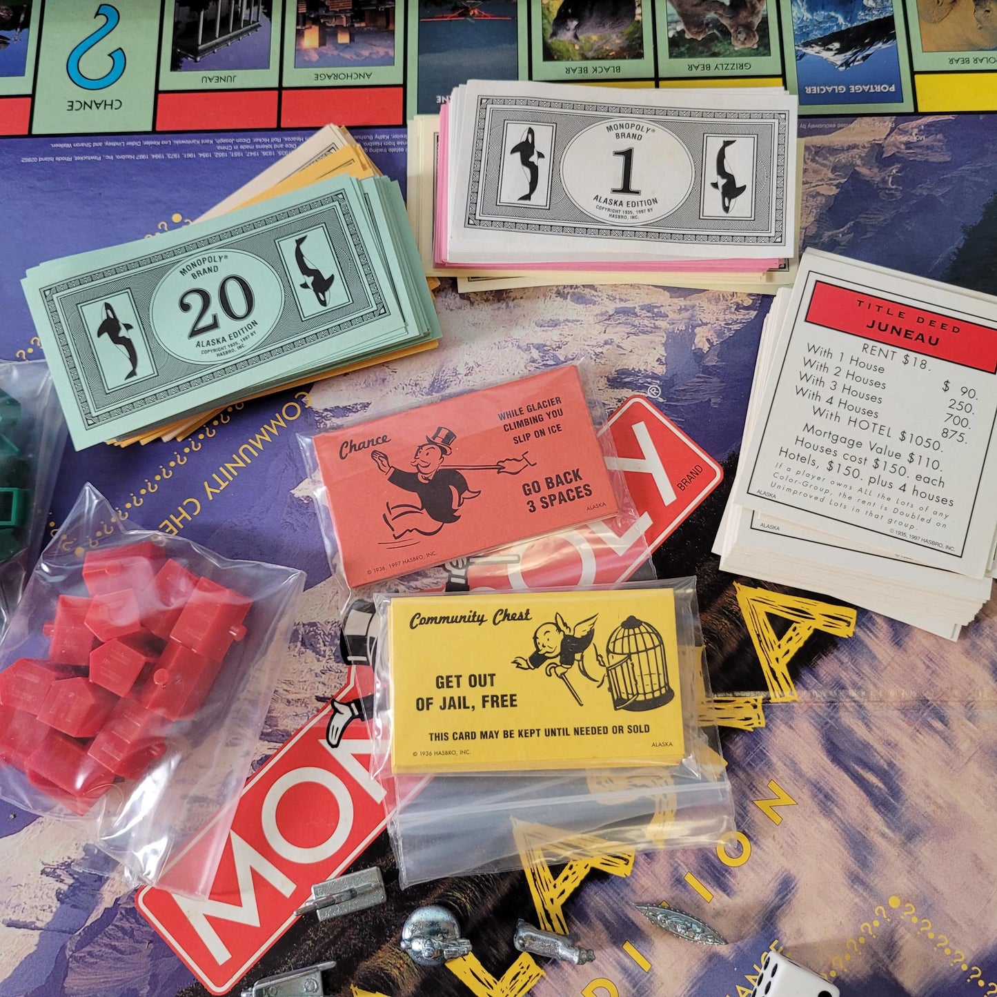 1997 Parker Brothers Monopoly Alaska Edition real estate trading game (complete)