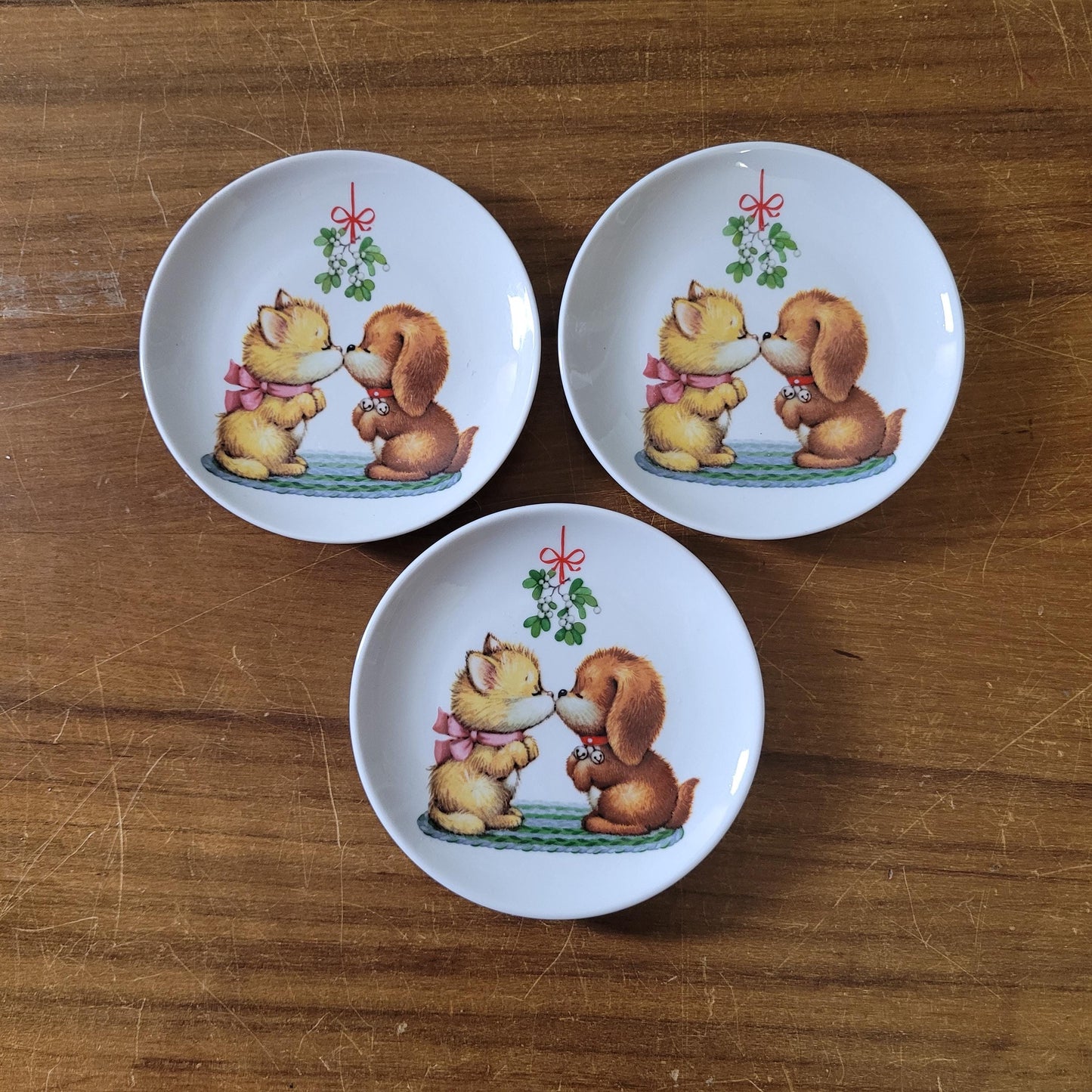 1980s Avon cutesy Christmas decorative plates (choose from 3 designs)