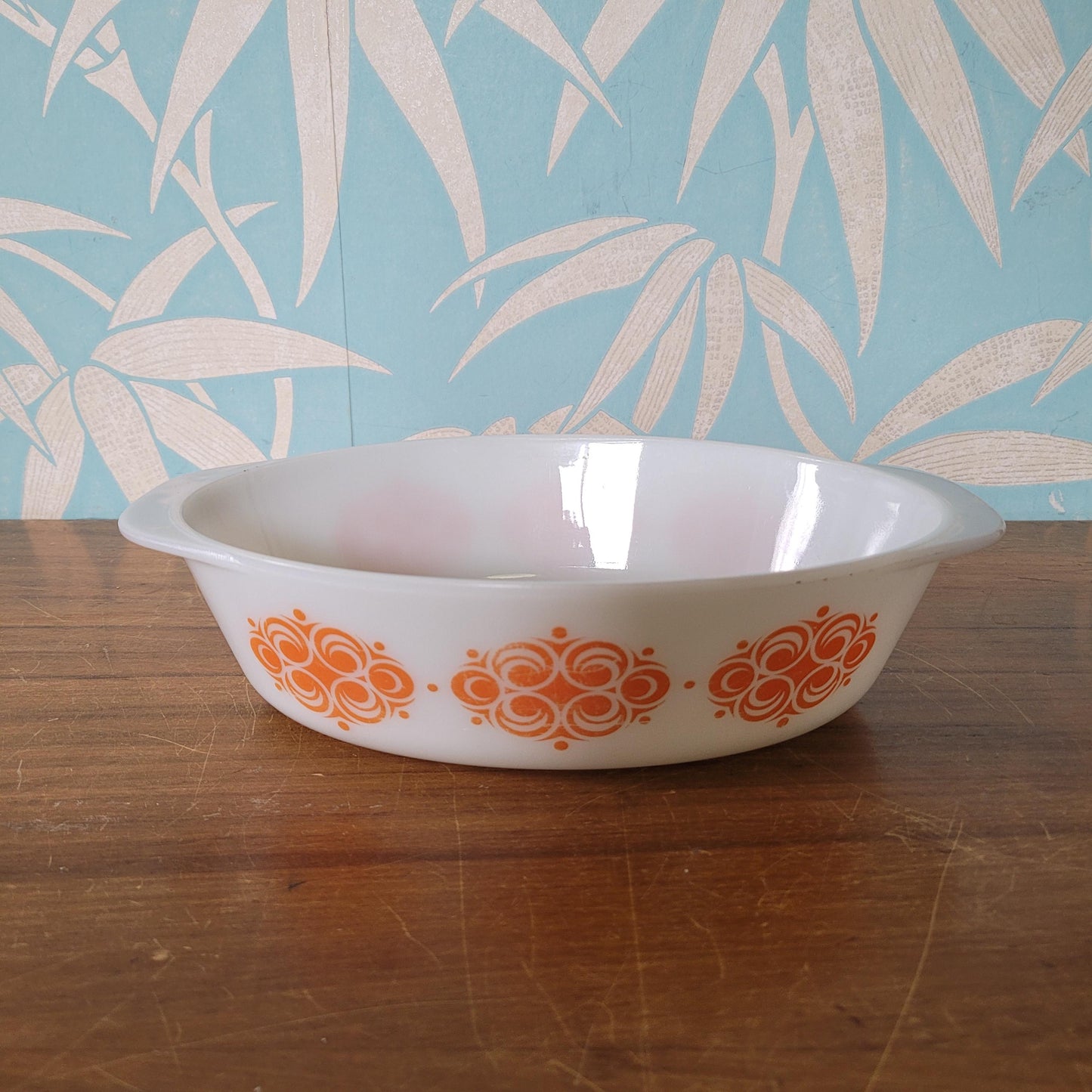 1970s geometric orange pattern Agee Pyrex casserole dish