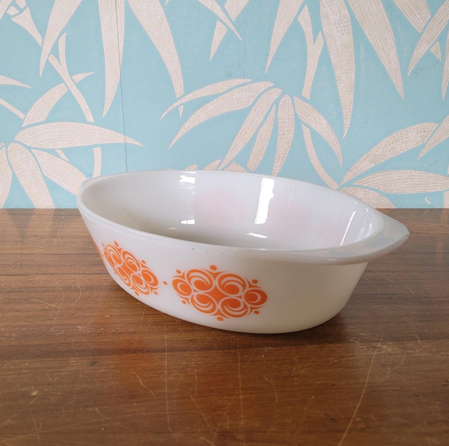 1970s geometric orange pattern Agee Pyrex casserole dish