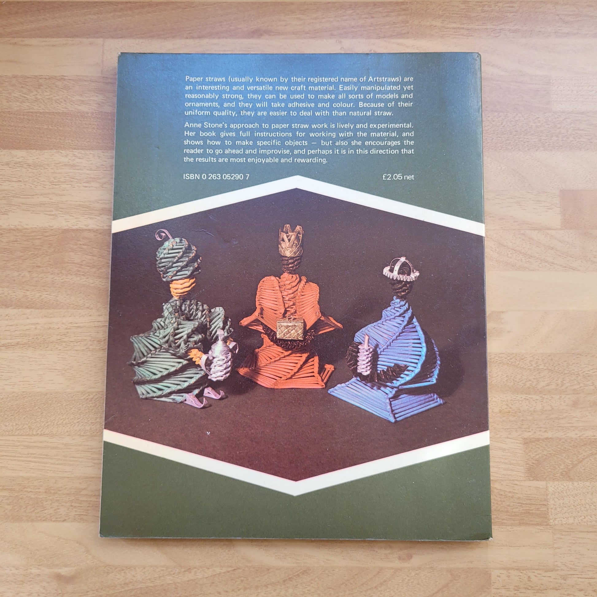 Paper Straw Craft, by Anne Stone (Softback, 1973)