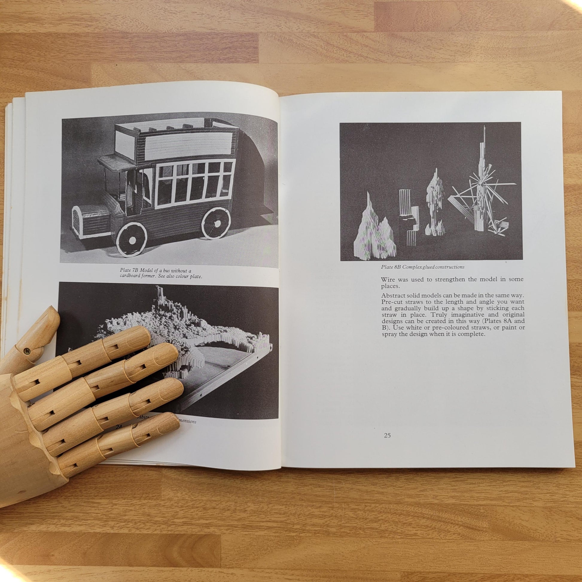Paper Straw Craft, by Anne Stone (Softback, 1973)
