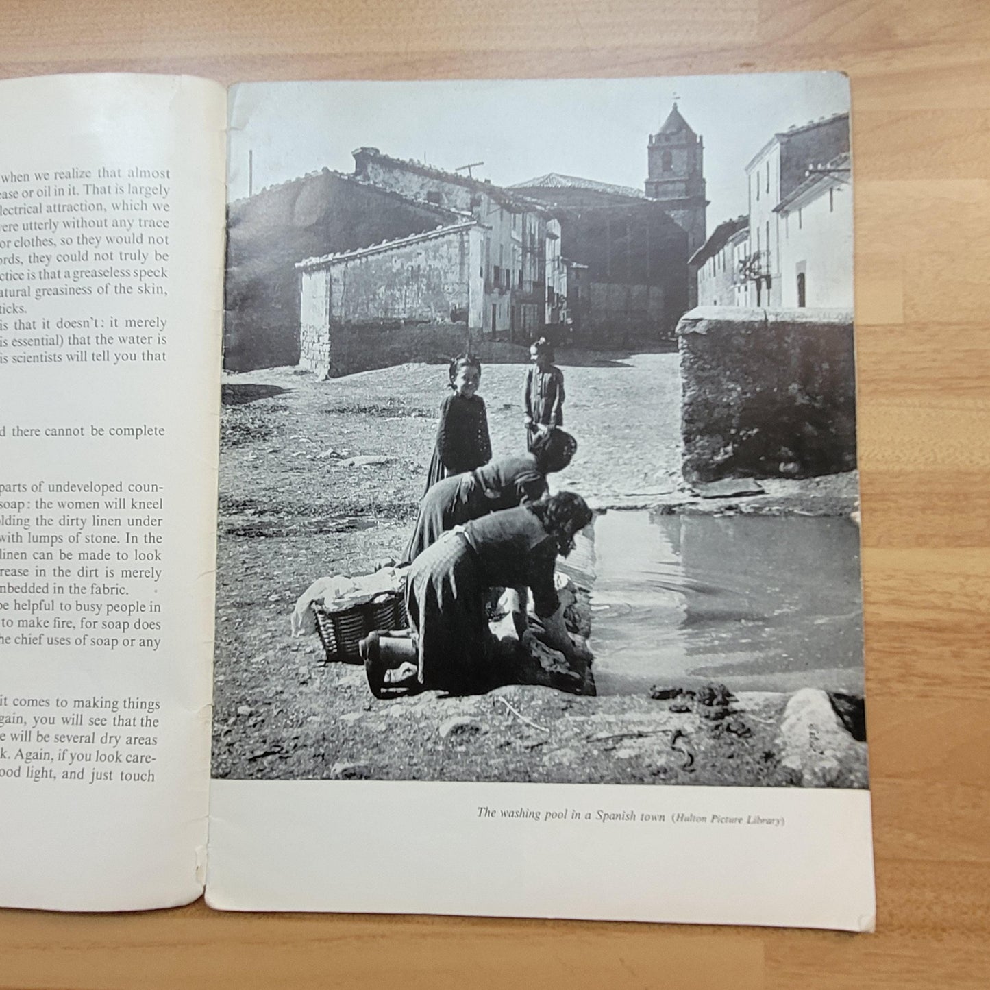 Soapmaking; a Unilever educational leaflet (Softback, 1958)