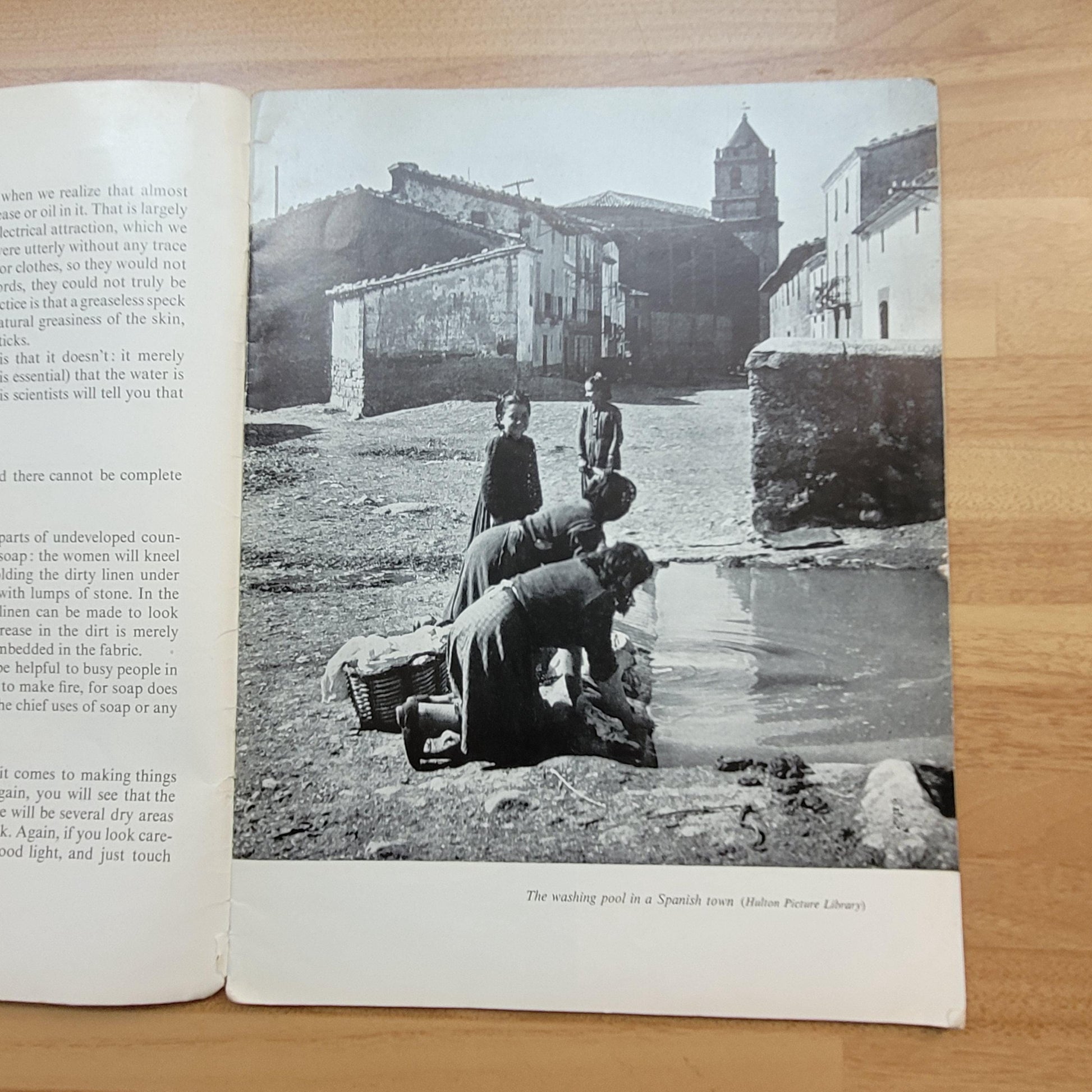 Soapmaking; a Unilever educational leaflet (Softback, 1958)