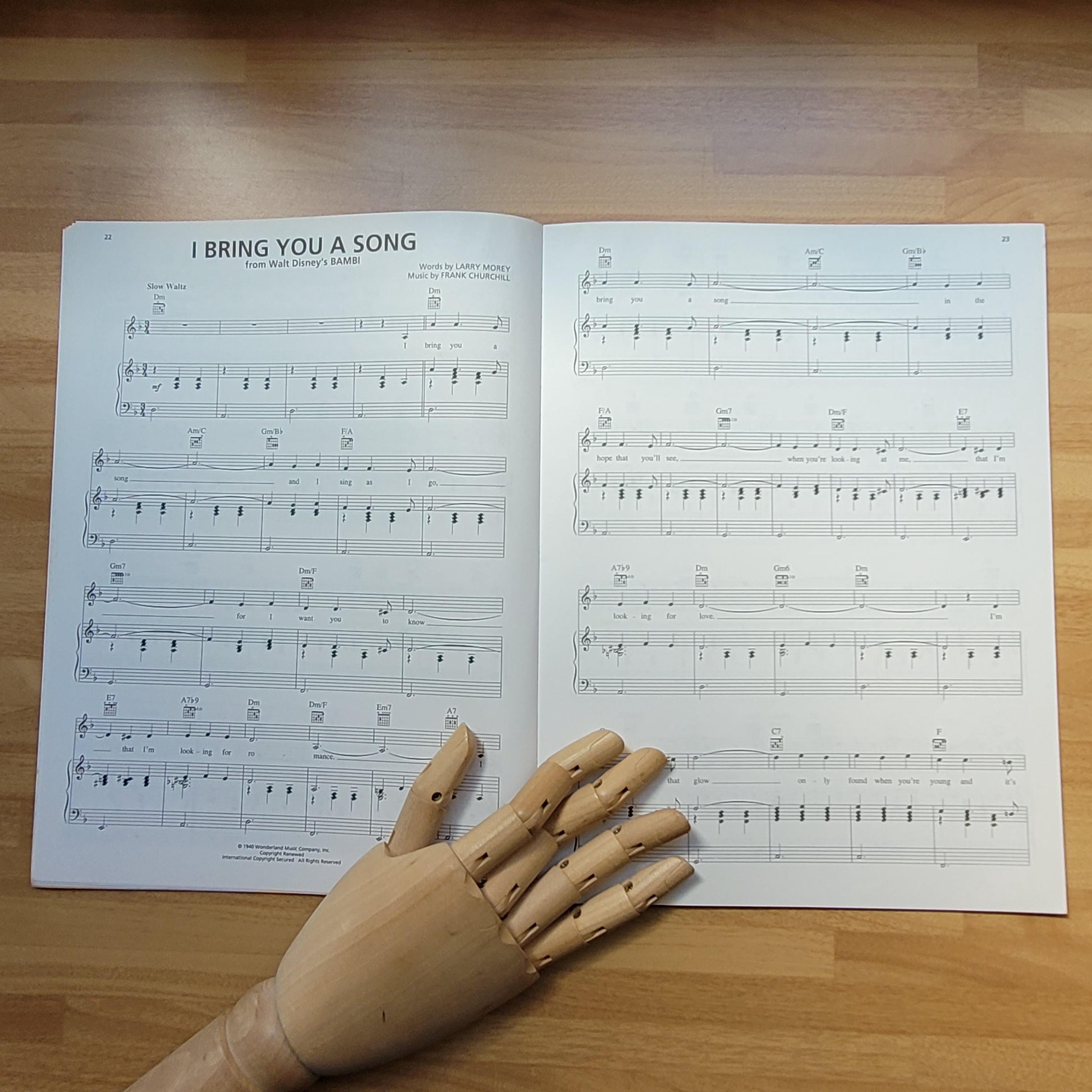 Disney Love Songs - Piano, Vocal, Guitar by Hal Leonard (Softback, 1997)