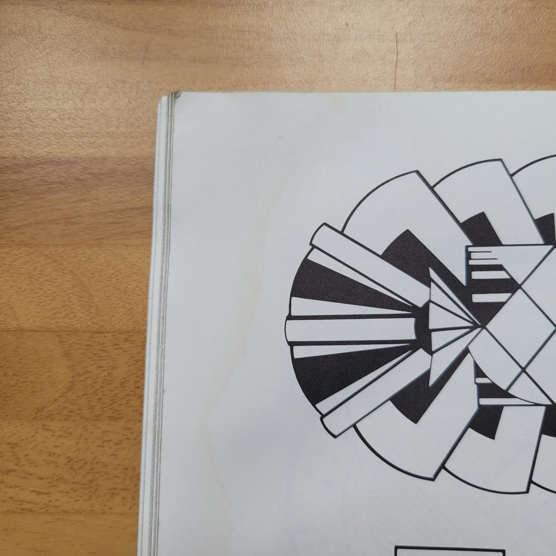 Art Deco Designs & Motifs - over 100 examples rendered by Marcia Loeb (Softback, 1972)