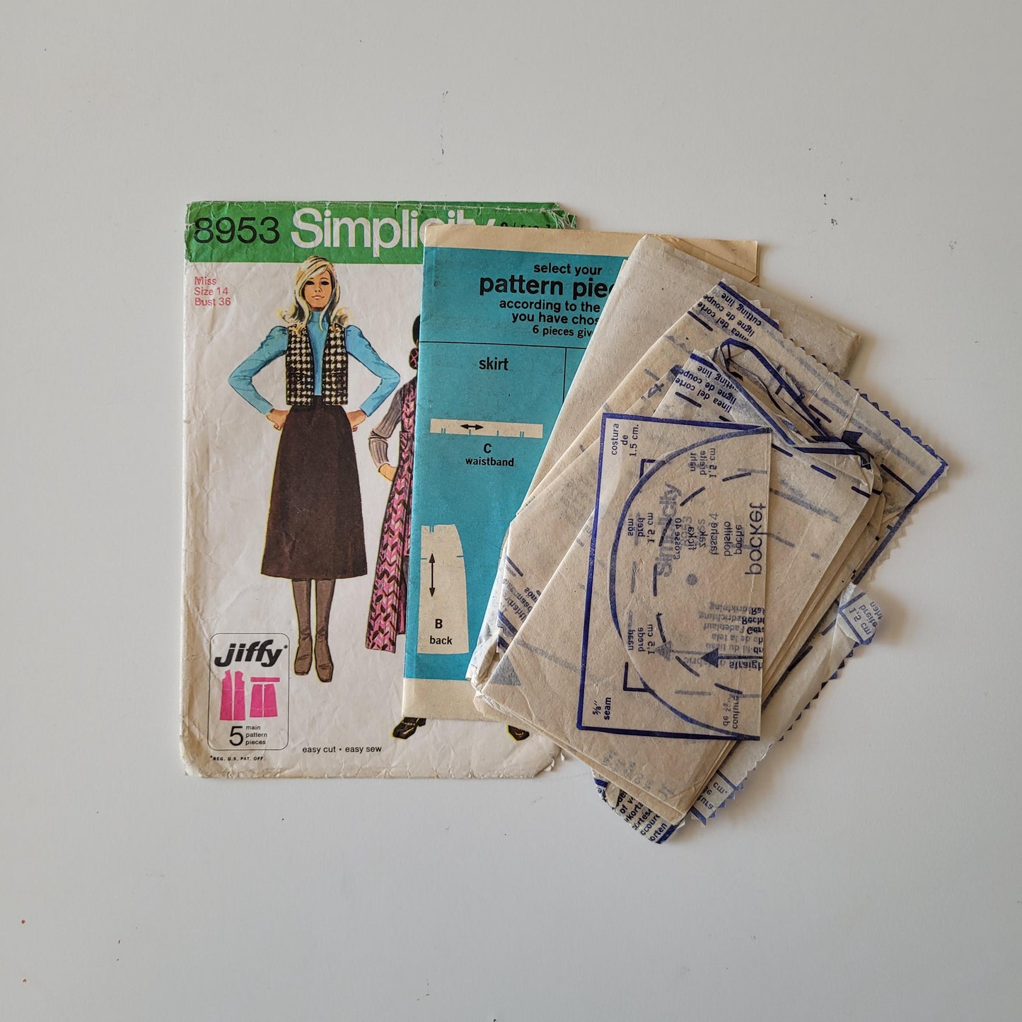 Used 1970 Simplicity 8953 sewing pattern for misses' jiffy vest & skirt in 2 lengths, size 14 (complete)