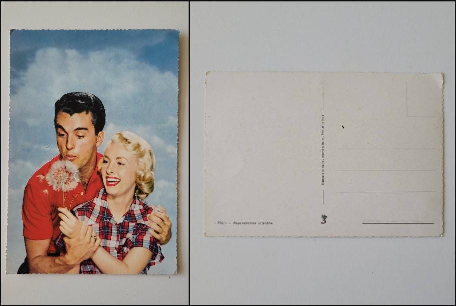 8x 1950s'New Romances' Italian postcards