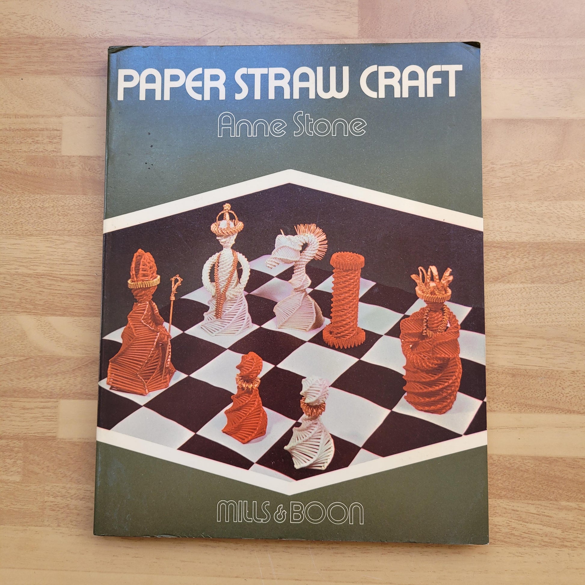 Paper Straw Craft, by Anne Stone (Softback, 1973)