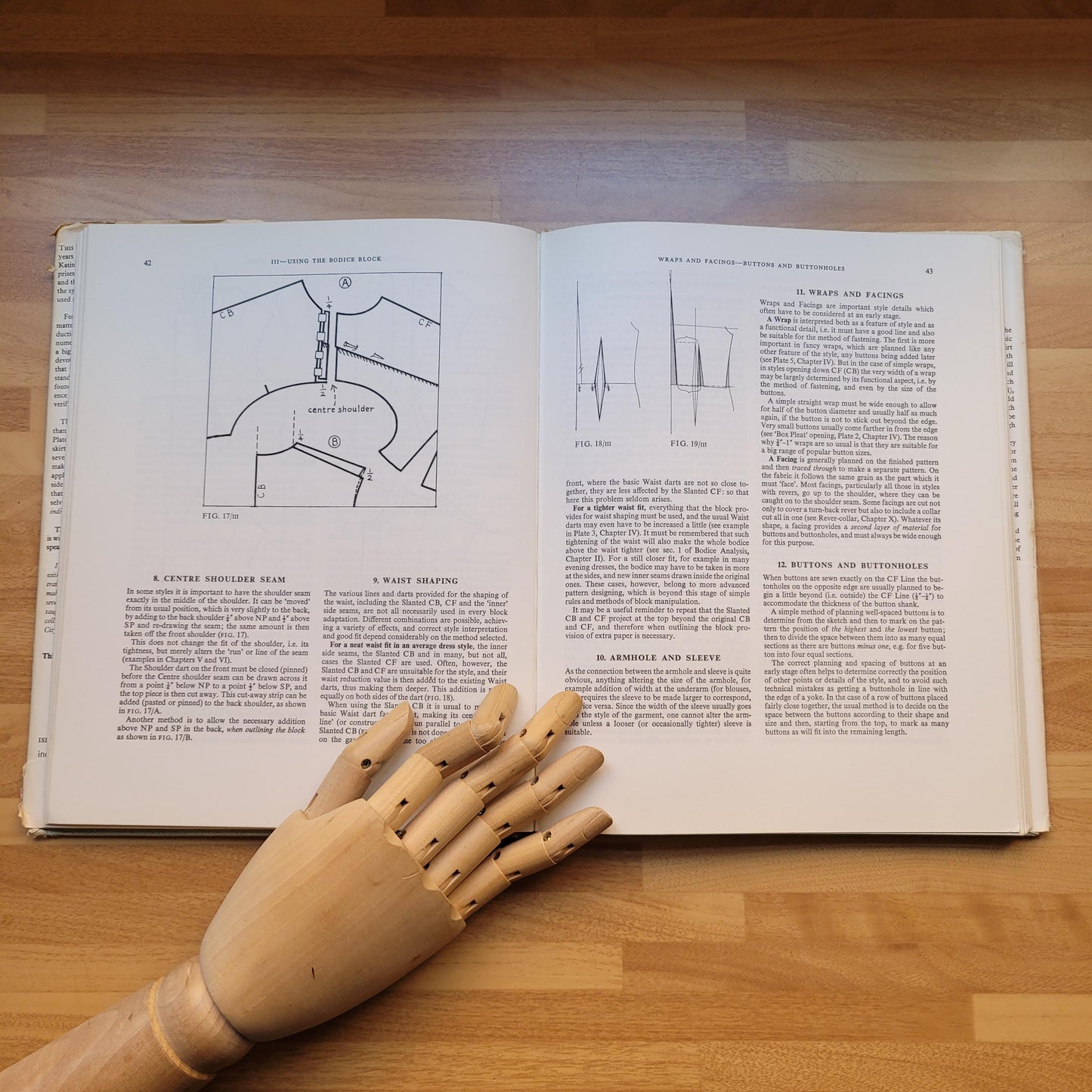 Dress Pattern Designing - the basic principles of cut & fit, by Natalie Bray (Hardback, 1970)