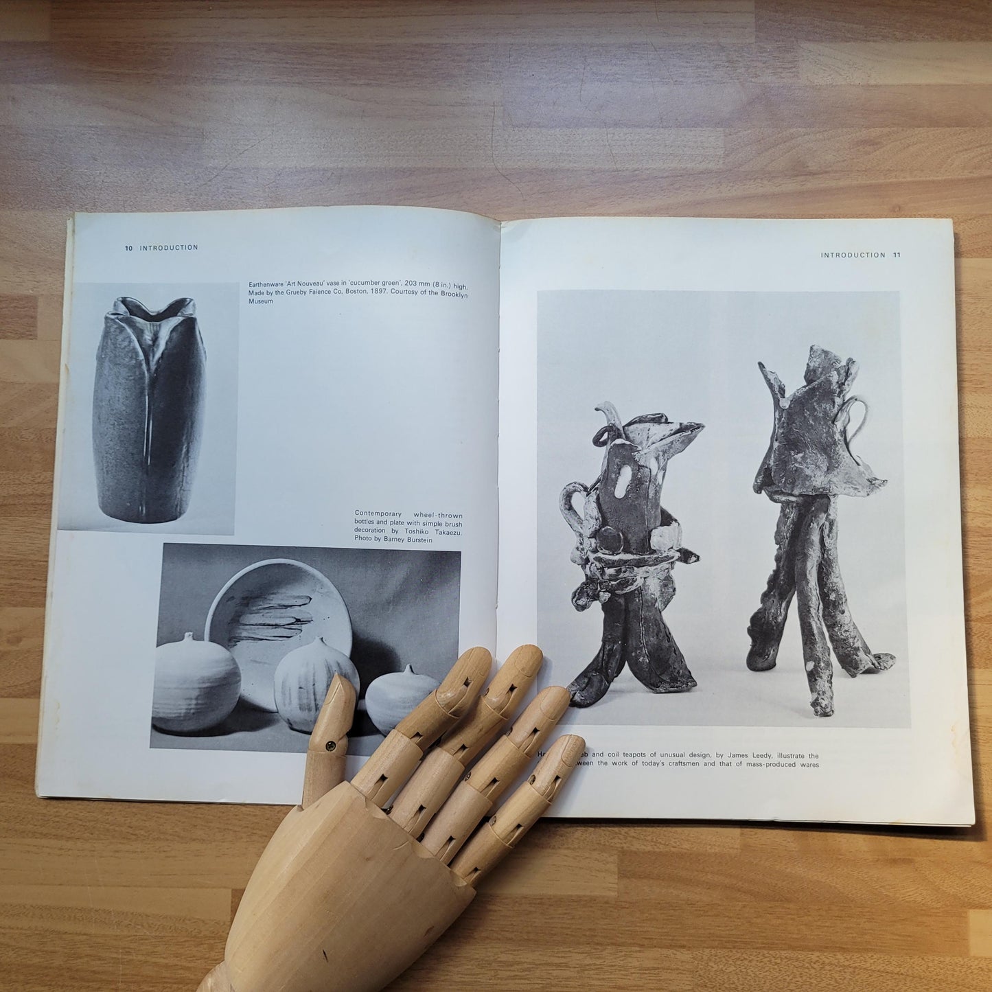 Pan Craft Books: Pottery, by Jolyon Hofsted (Softback, 1972)