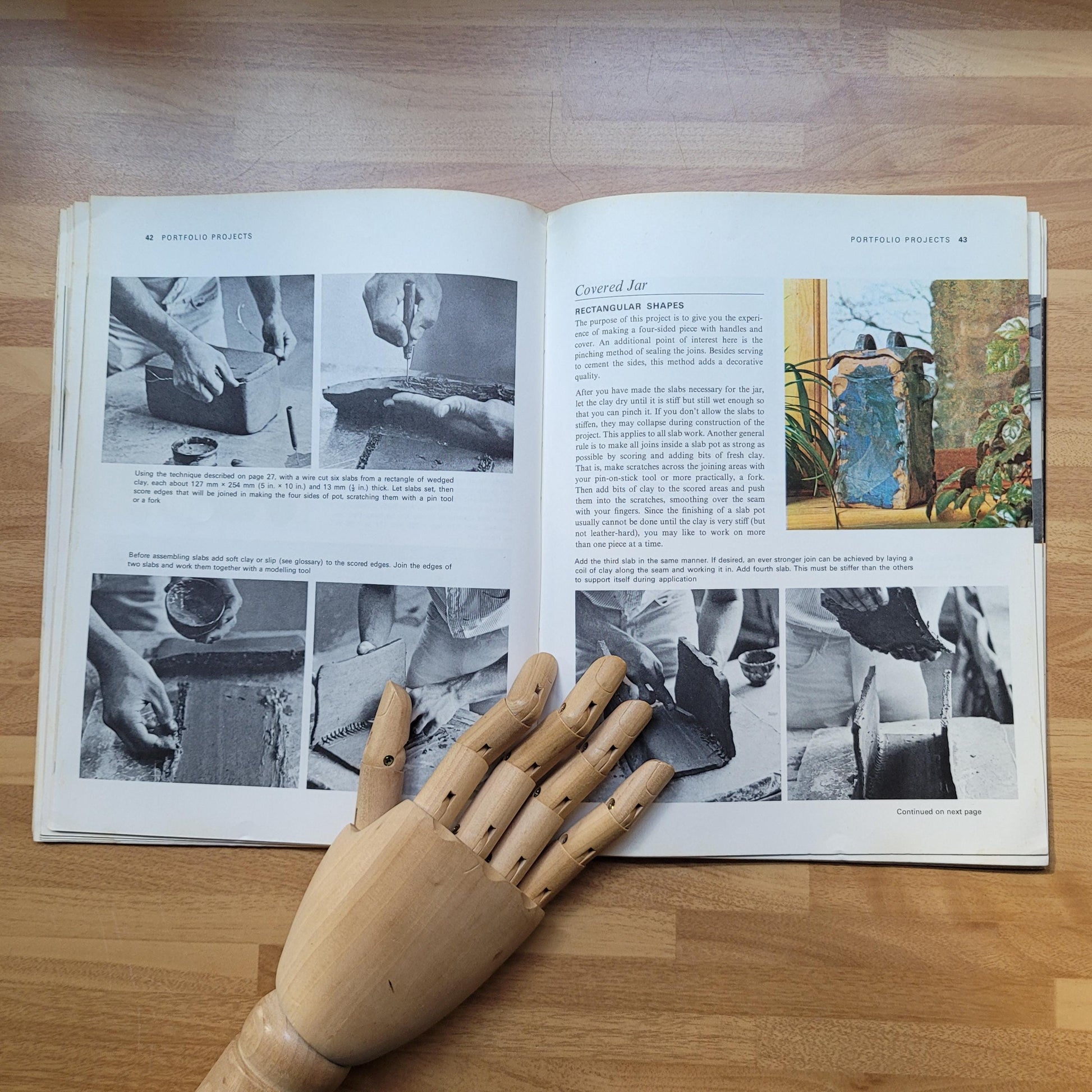 Pan Craft Books: Pottery, by Jolyon Hofsted (Softback, 1972)