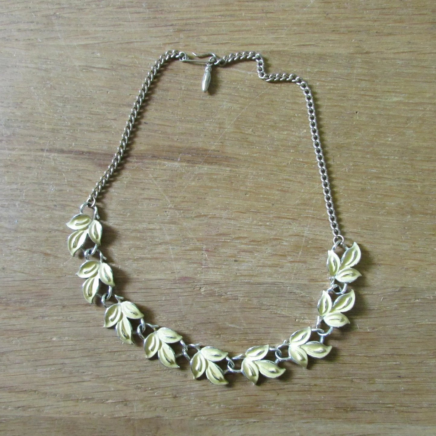 1950s yellow enamel leaf necklace