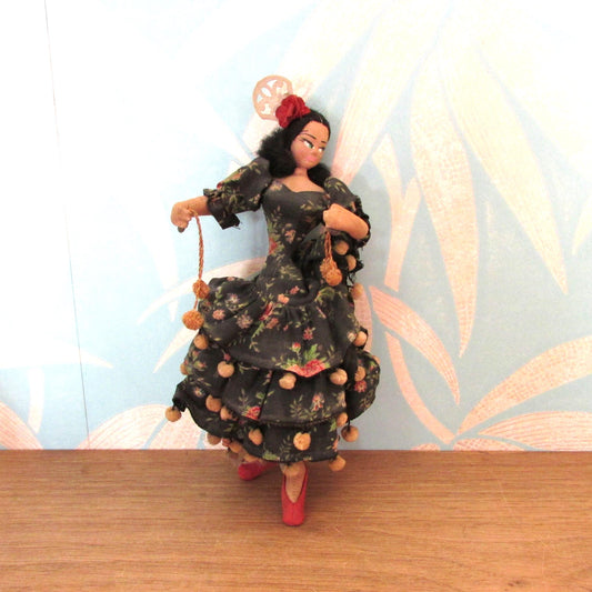 Collectable vintage Layna Flamenco dancer art doll, made in Barcelona