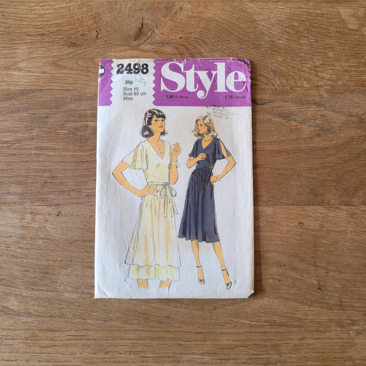 Part cut 1978 Style 2498 sewing pattern for misses' dress, size 10 (*see description below)