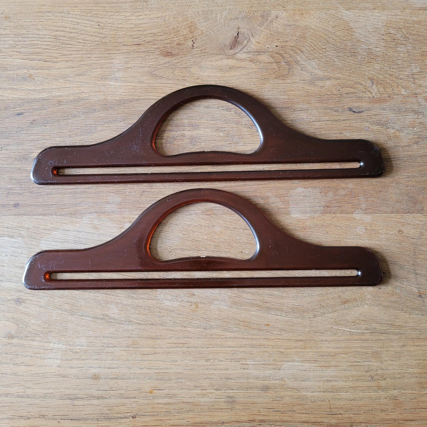 Pair of faux amber plastic long handbag/purse handles