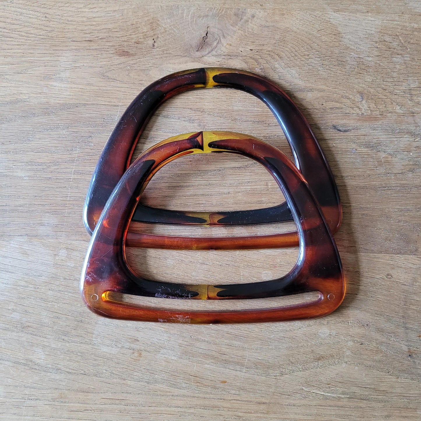 Pair of faux amber plastic tortoiseshell D-shaped handbag/purse handles