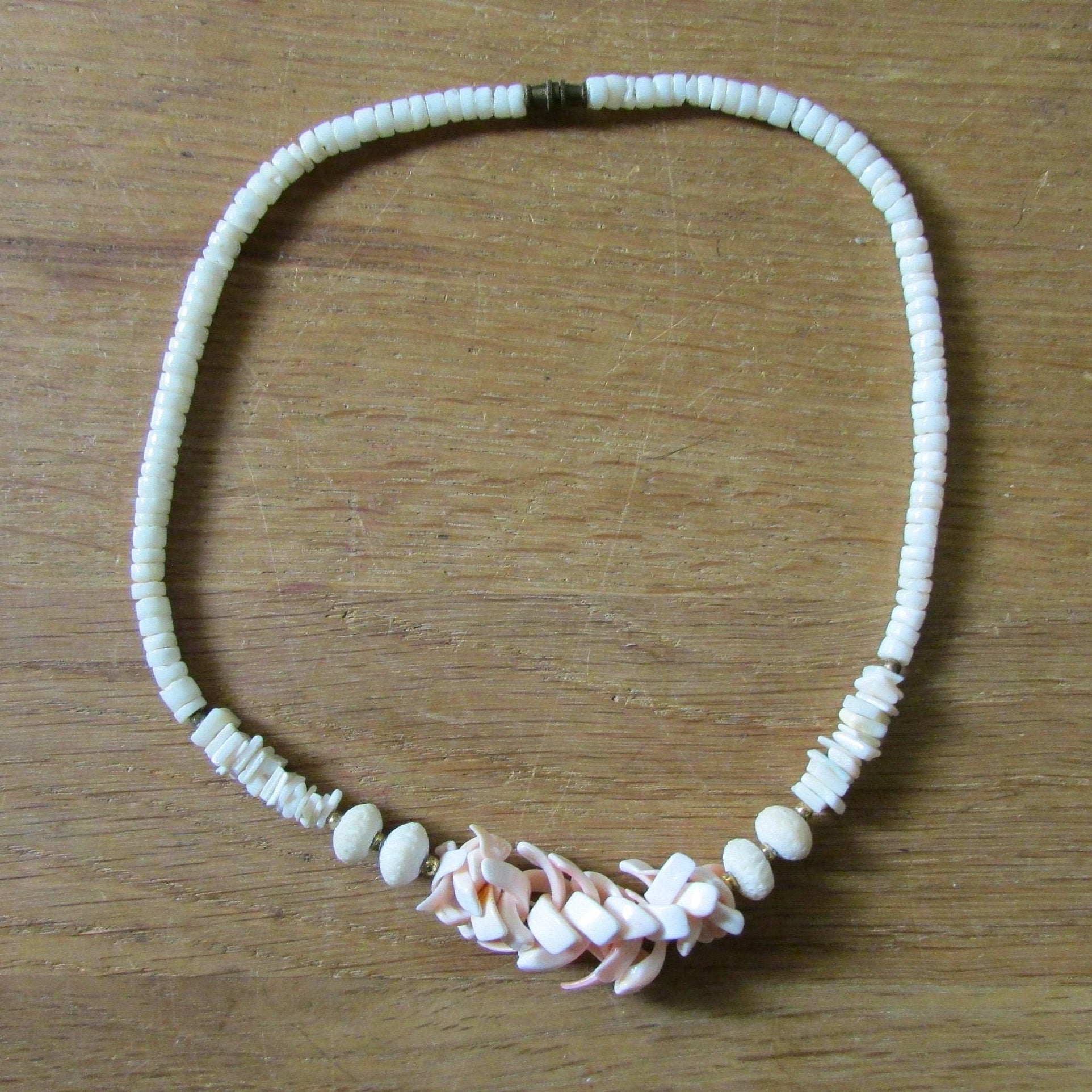 1940s puka twisted sea shell necklace