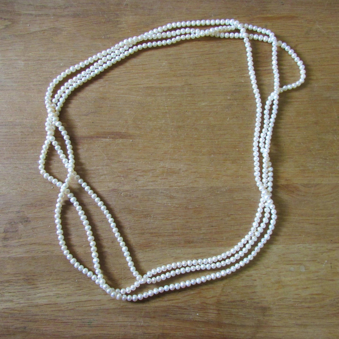 Vintage 1920s-style extra long pearl rope necklace