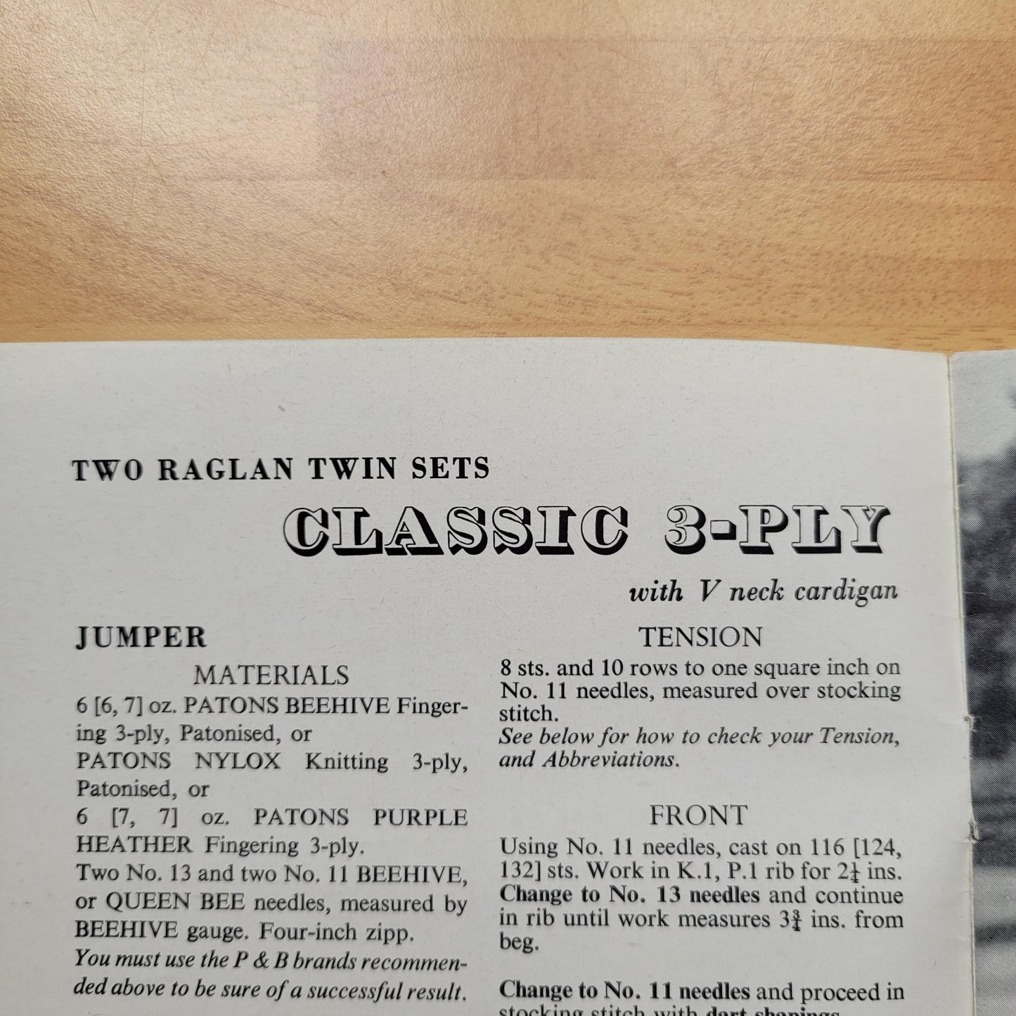 1956 P&B Wools 391 knitting pattern for raglan twin sets