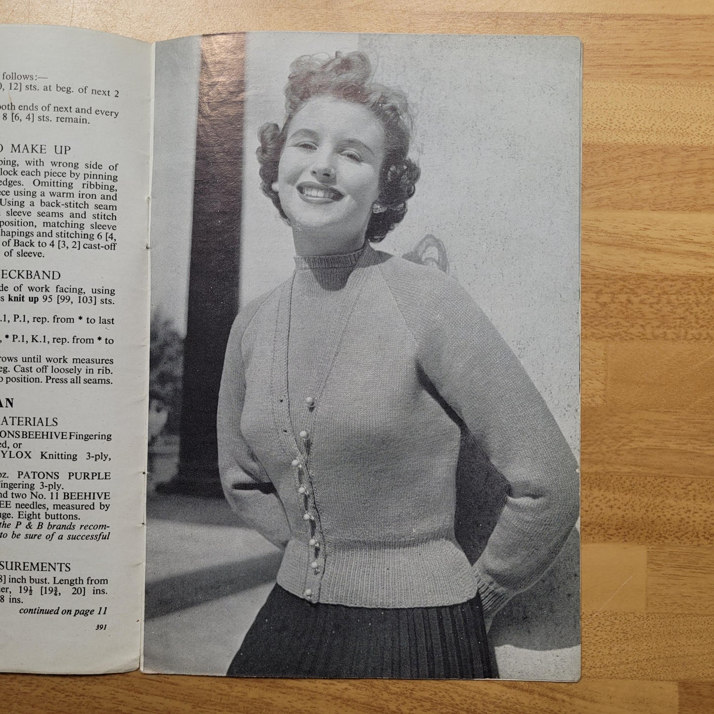 1956 P&B Wools 391 knitting pattern for raglan twin sets