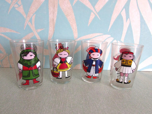 Vintage boxed set of Saint-Gobain KILT 'World Doll' water glasses/tumblers