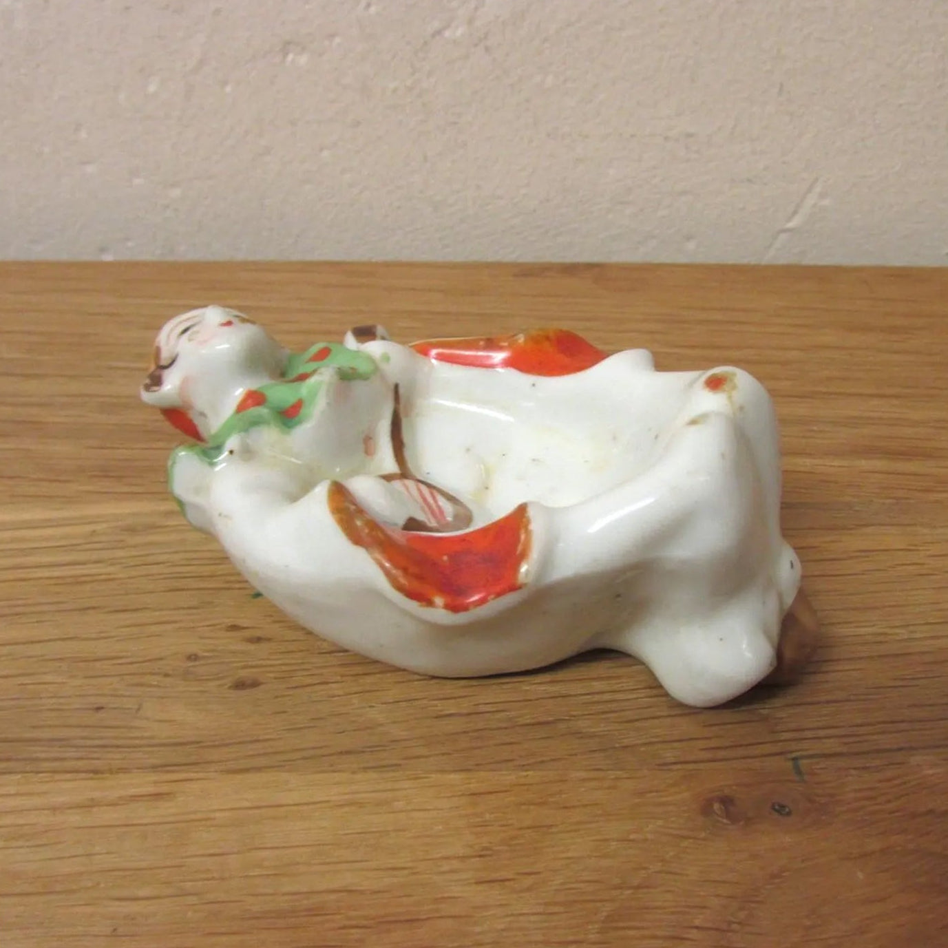 circa. 1940s Japanese lustreware Pierrot ashtray