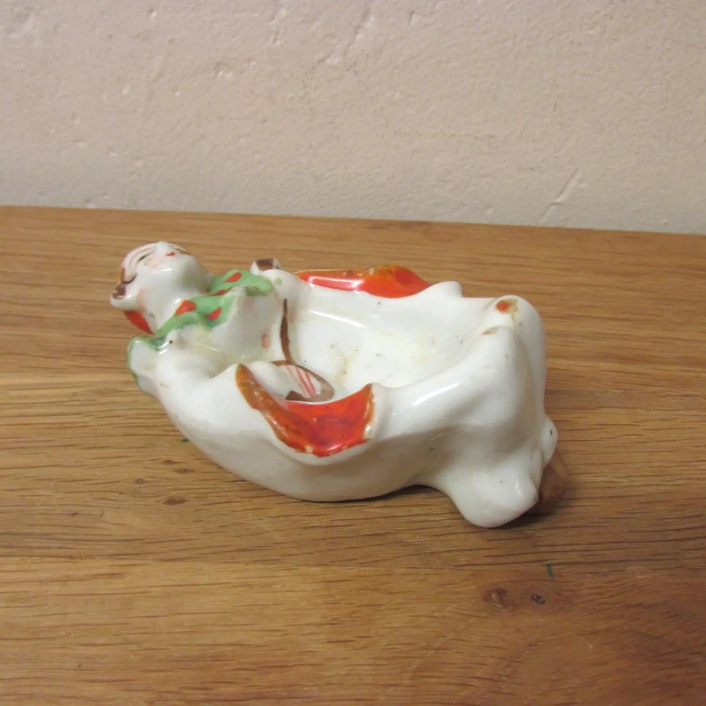 Rare vintage lustreware Pierrot pin/ashtray