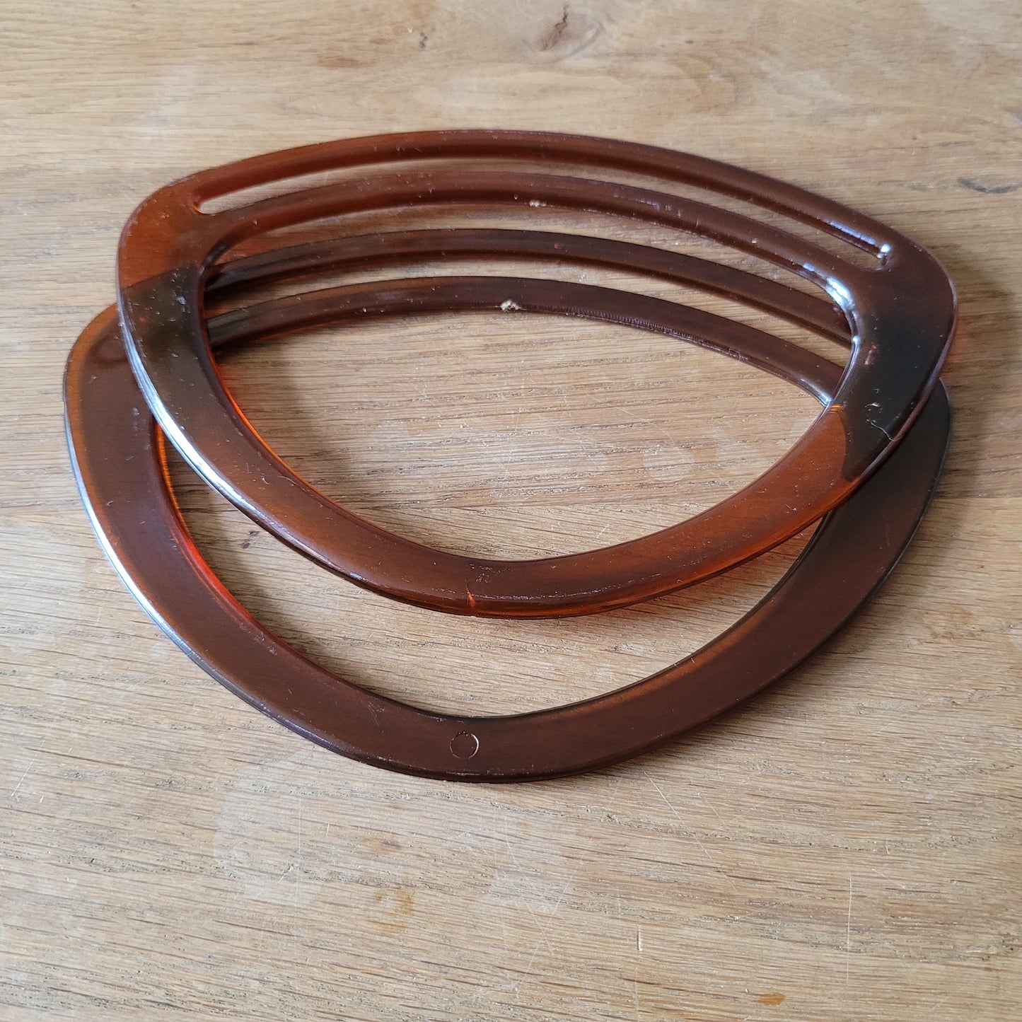 Pair of faux amber plastic D-shaped handbag/purse handles