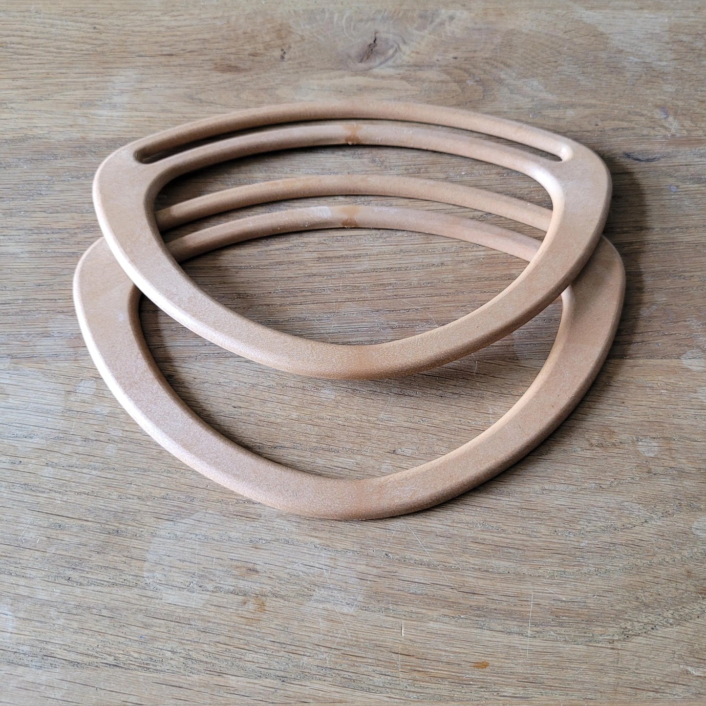 Pair of plastic light wood effect D-shaped handbag/purse handles