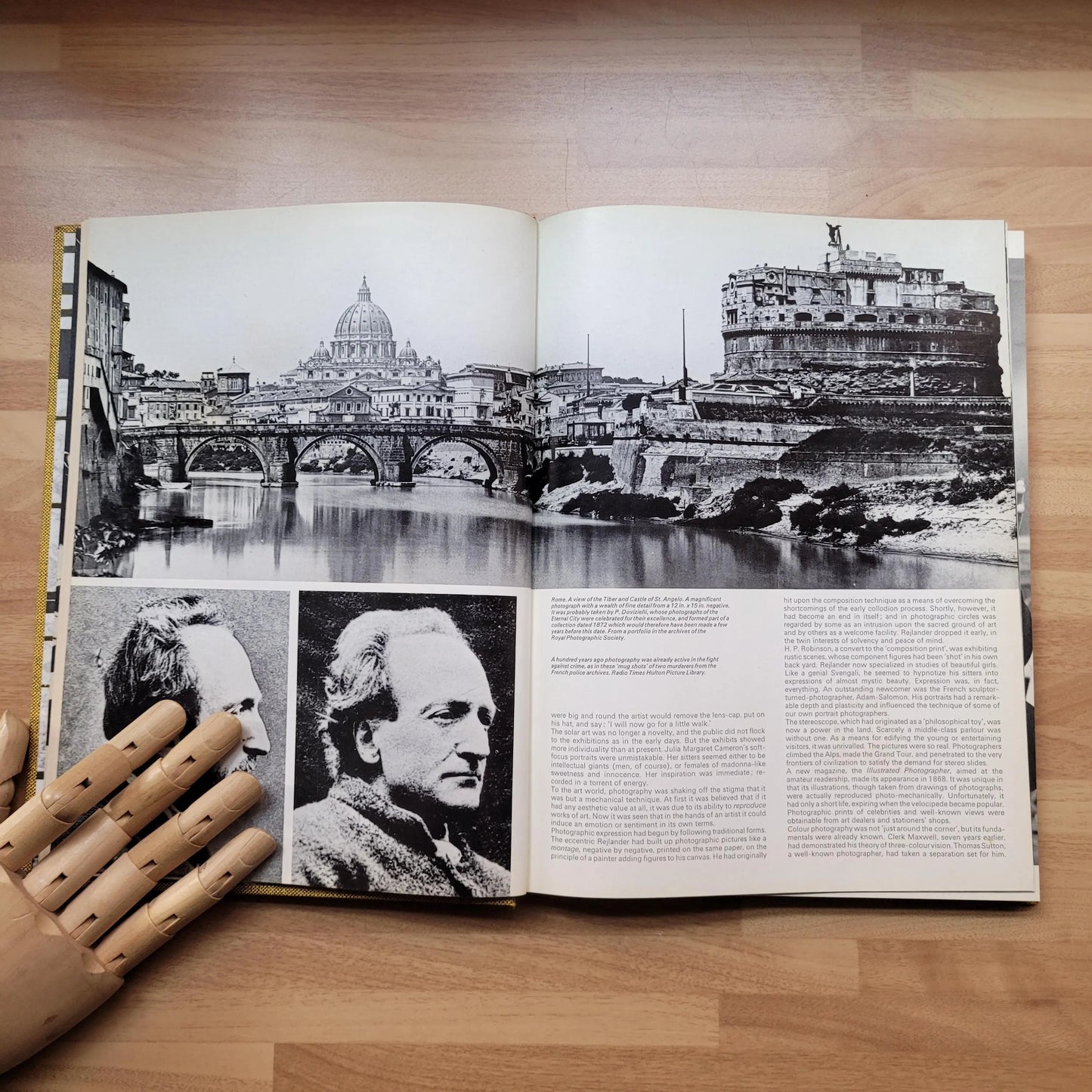 Photography Year book 1968, edited by John Sanders, & Richard Gee (Hardback, 1967)