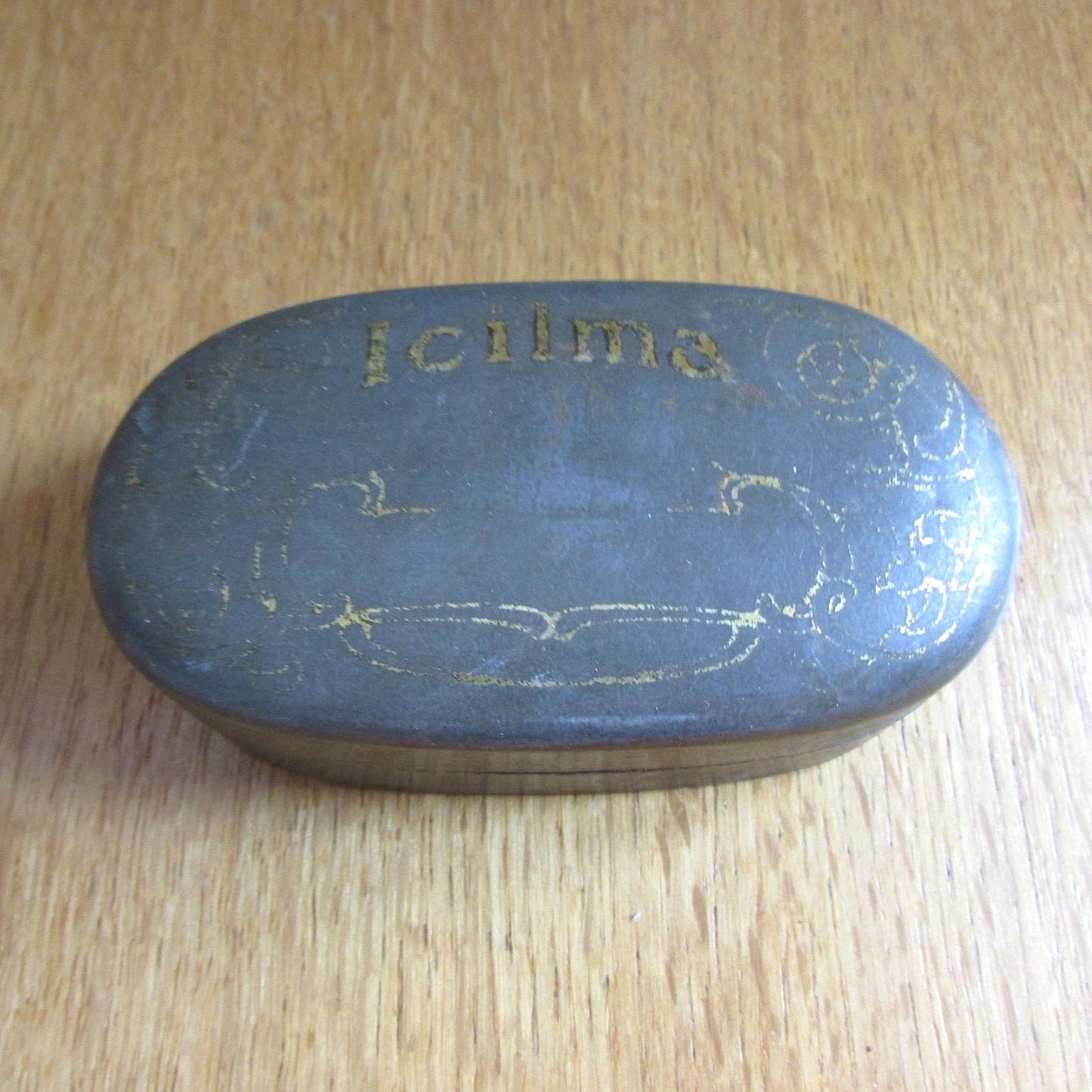 1920s/30s Icilma soap tin