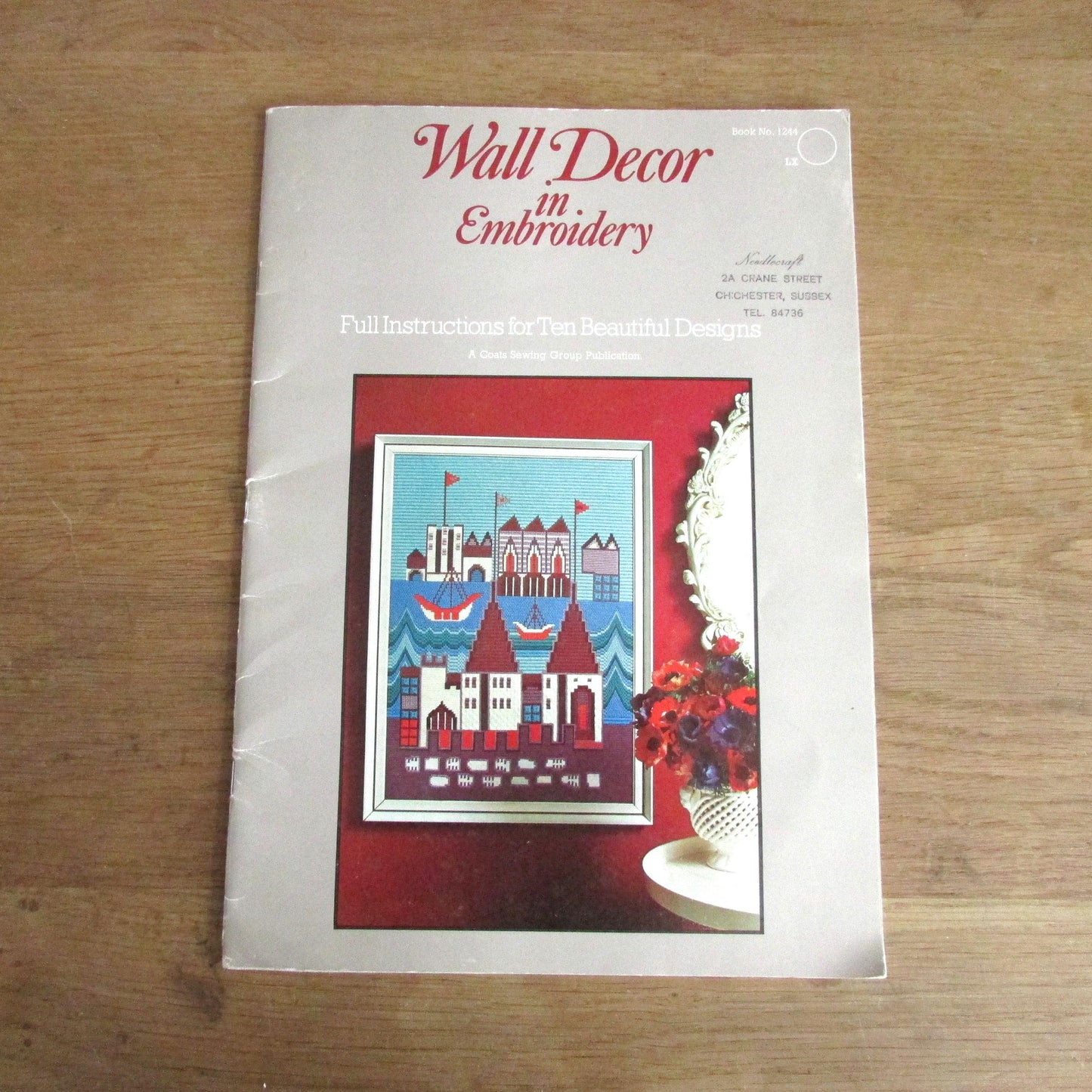 Wall Decor in Embroidery: Full Instructions for Ten Beautiful Designs (Softback, 1976)