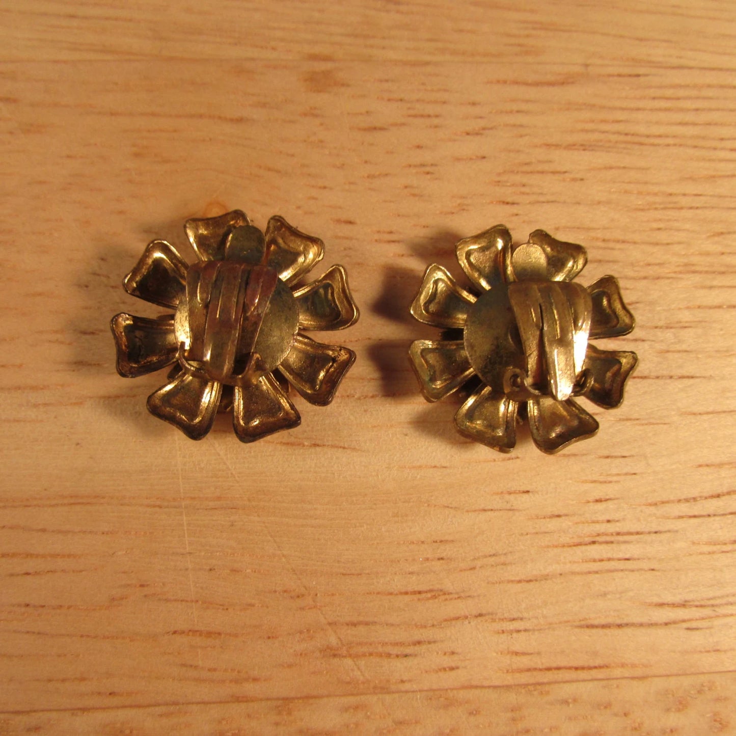 1950s cold-painted enamel, cream on textured gold-tone daisy clip-on earrings with diamanté centres