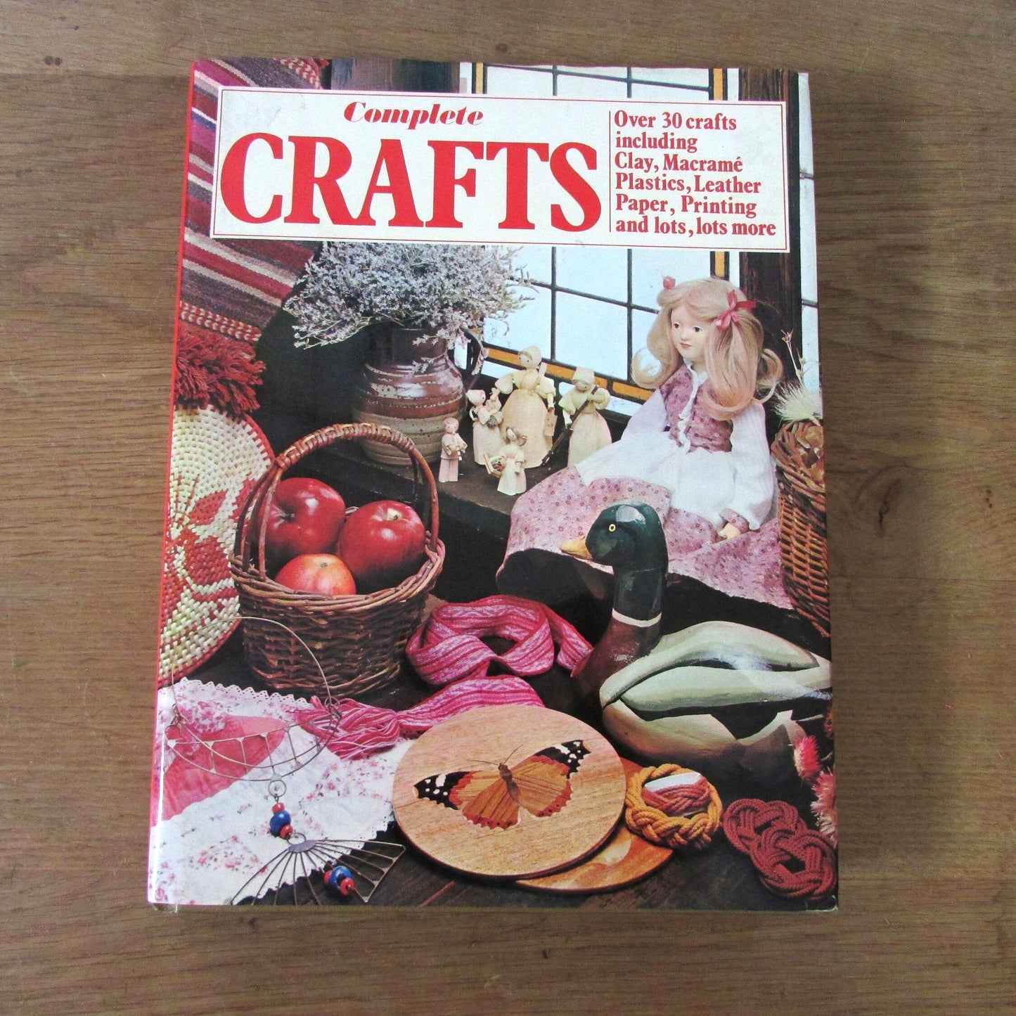 Marshall Cavendish Complete Crafts, by Yvonne Deutch (Hardback, 1983)