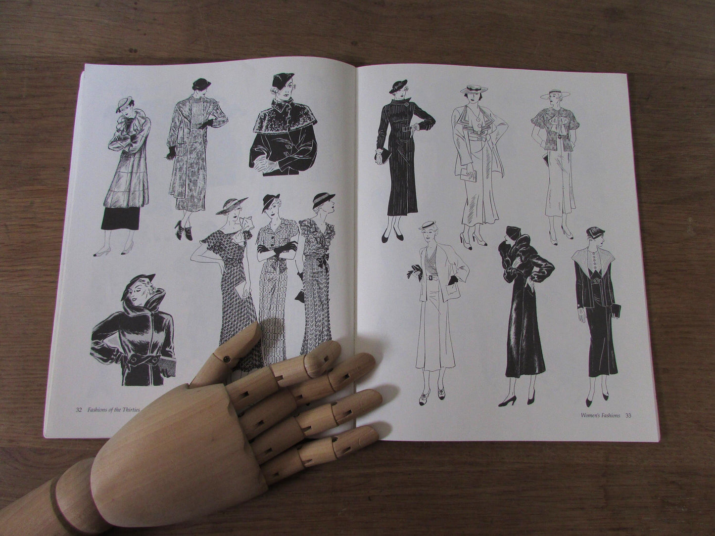 Fashion of the Thirties, by Carol Belanger Grafton (Softback, 1993)