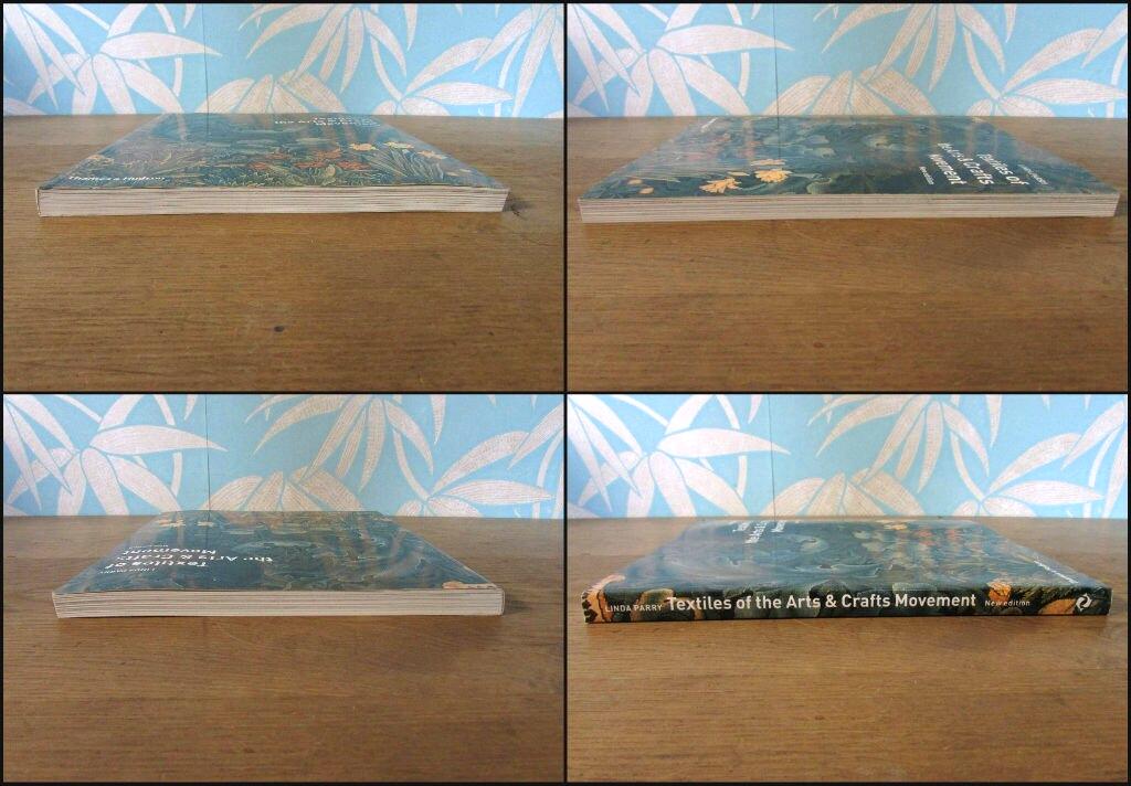 Textiles of The Arts & Crafts Movement, by Linda Parry (Softback, 2005)