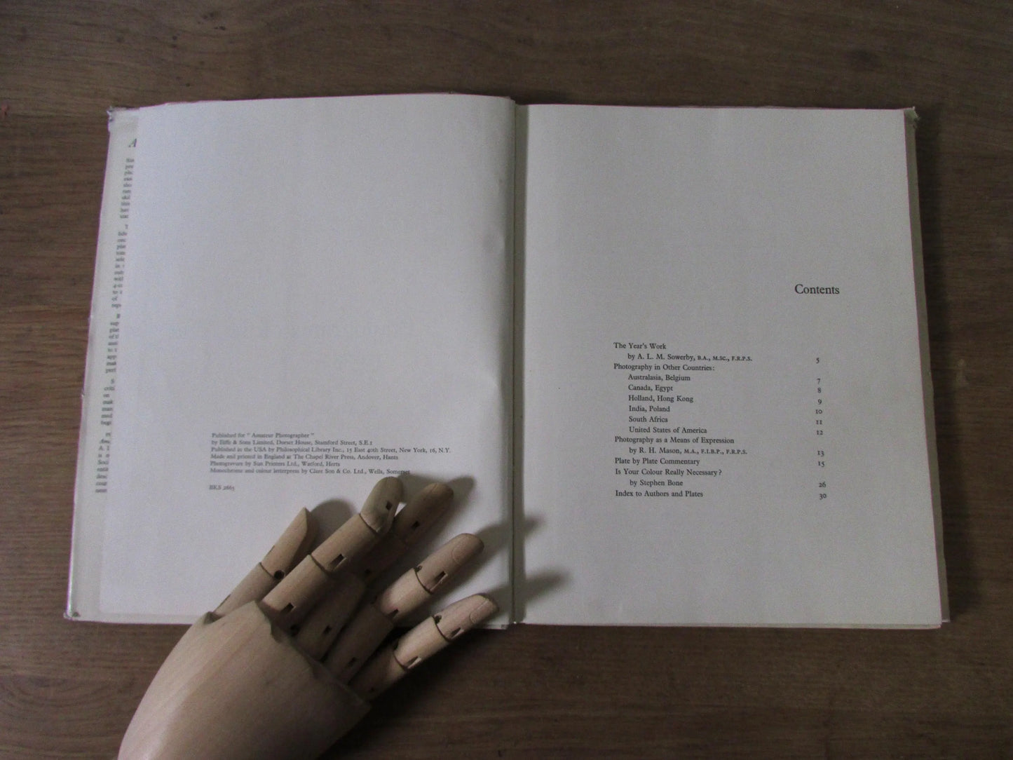Photograms 1957: The Annual Review of the World's Photographic Art (Hardback, 1957)