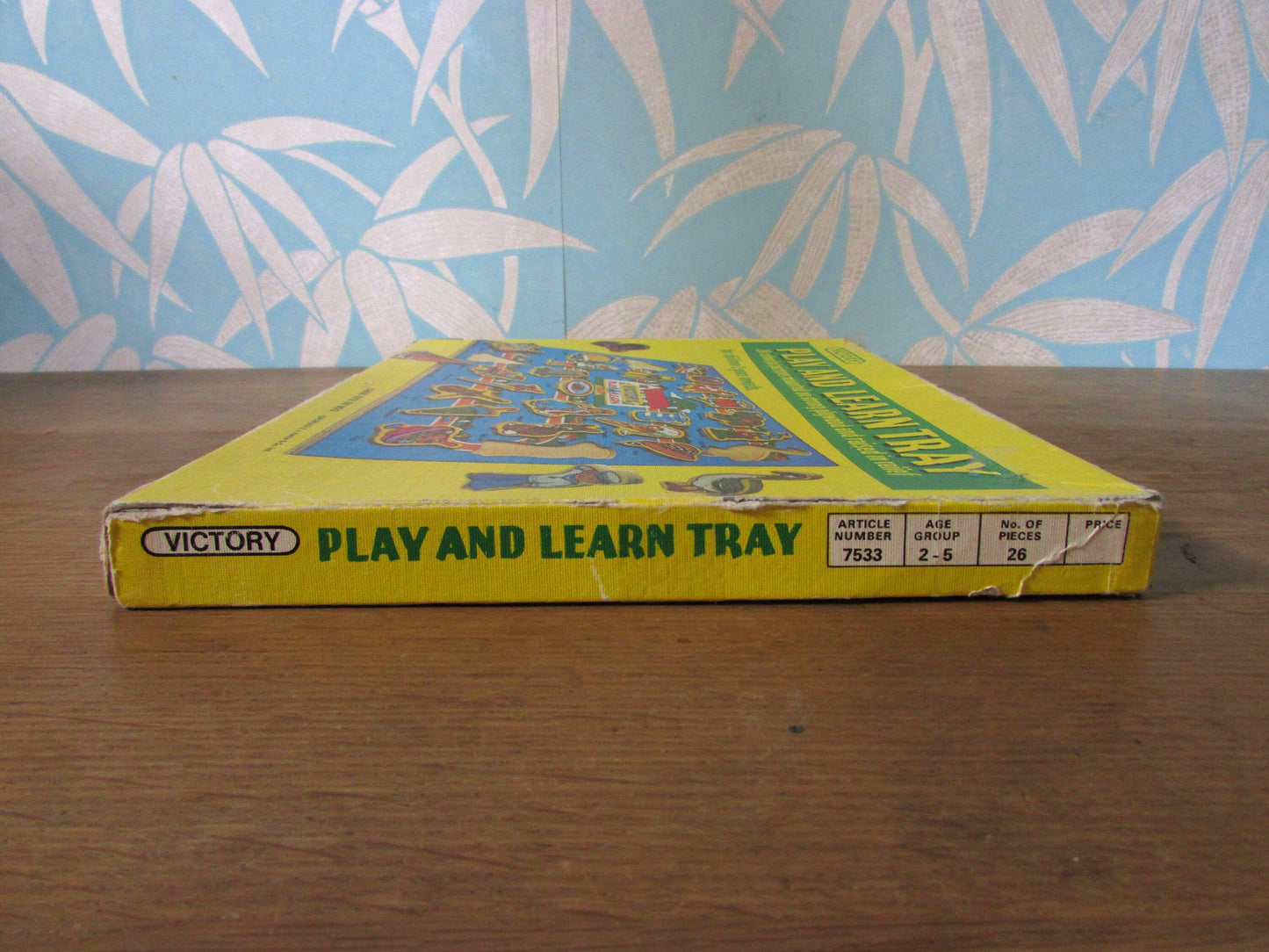 1972 Victory Play and Learn Tray; 26 colourful pictures mounted on strong plywood