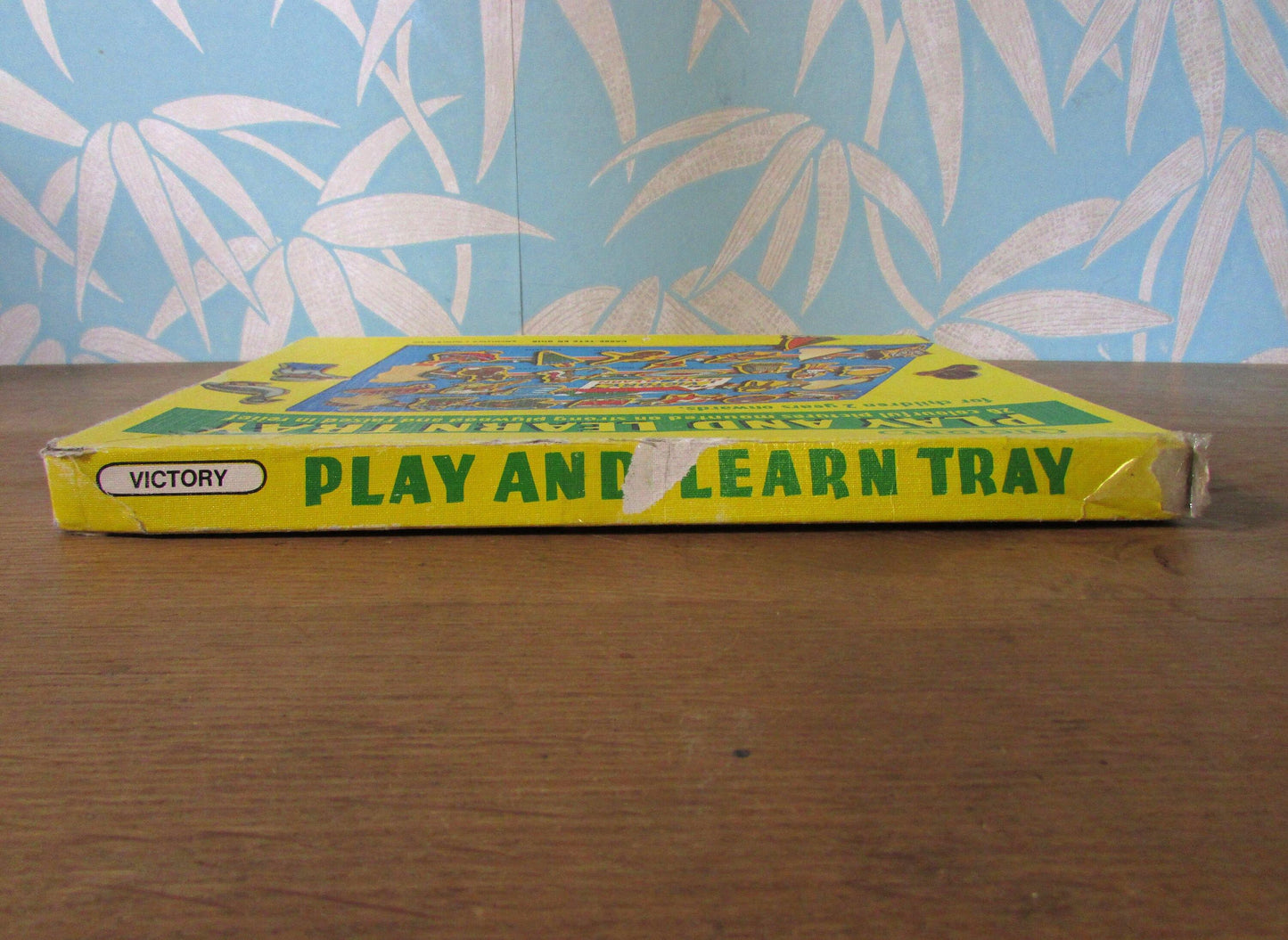 1972 Victory Play and Learn Tray; 26 colourful pictures mounted on strong plywood