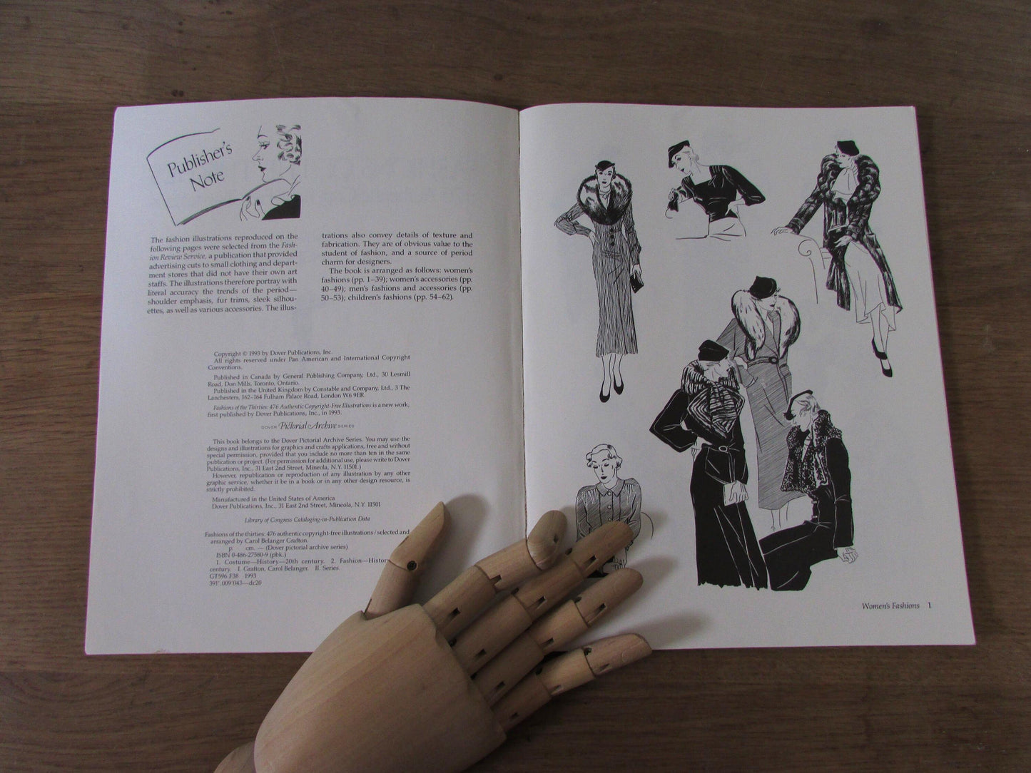Fashion of the Thirties, by Carol Belanger Grafton (Softback, 1993)